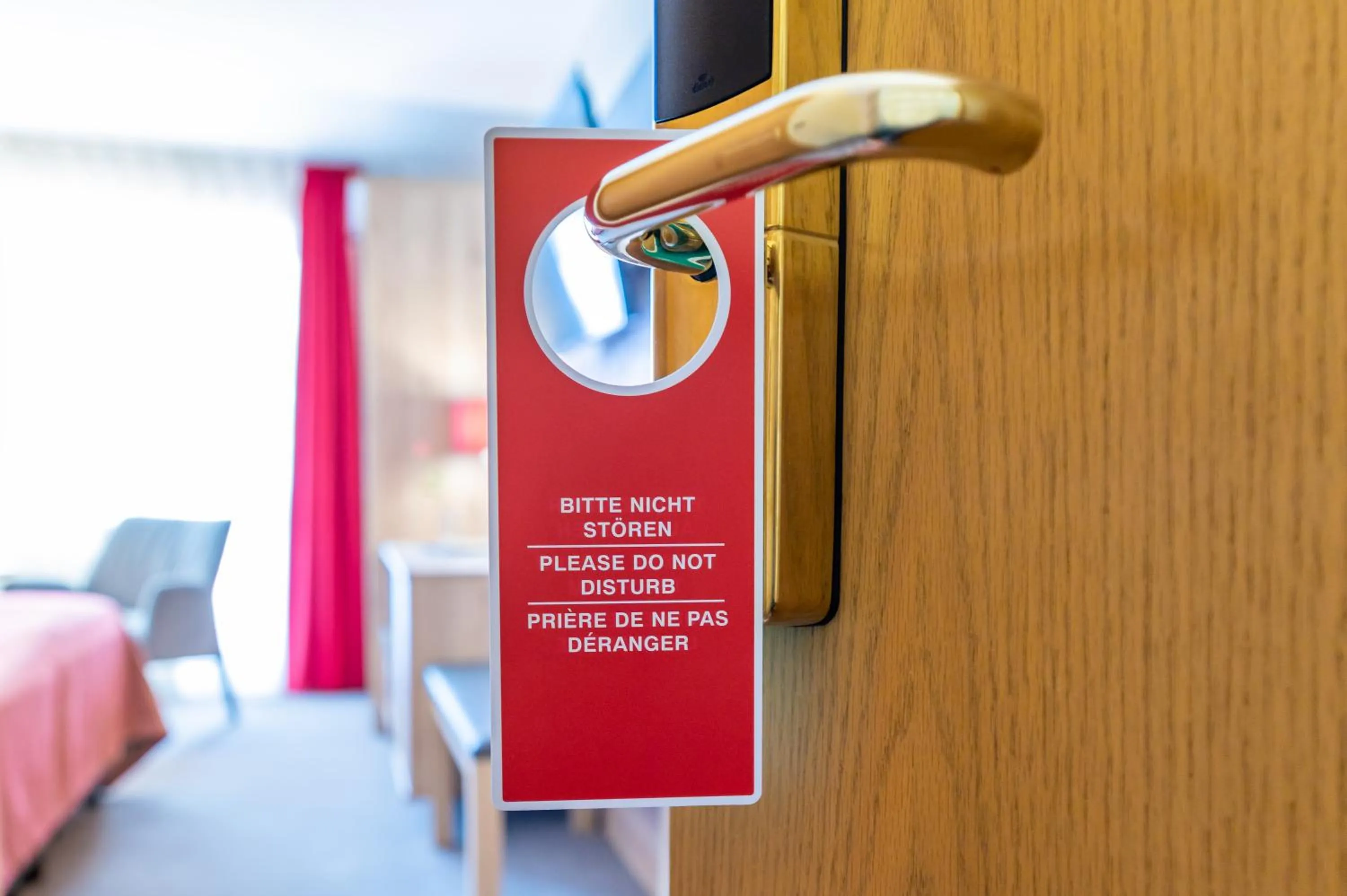 room service, Bed in Centralhotel Binz