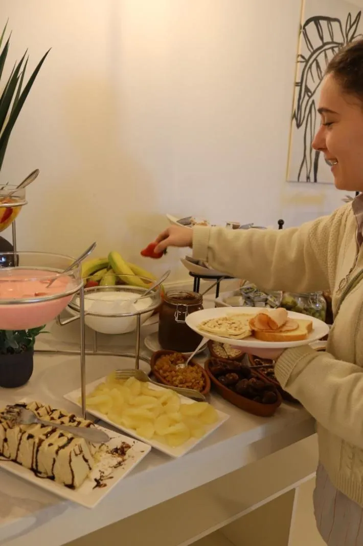 Restaurant/places to eat in Twins Boutique Hotel