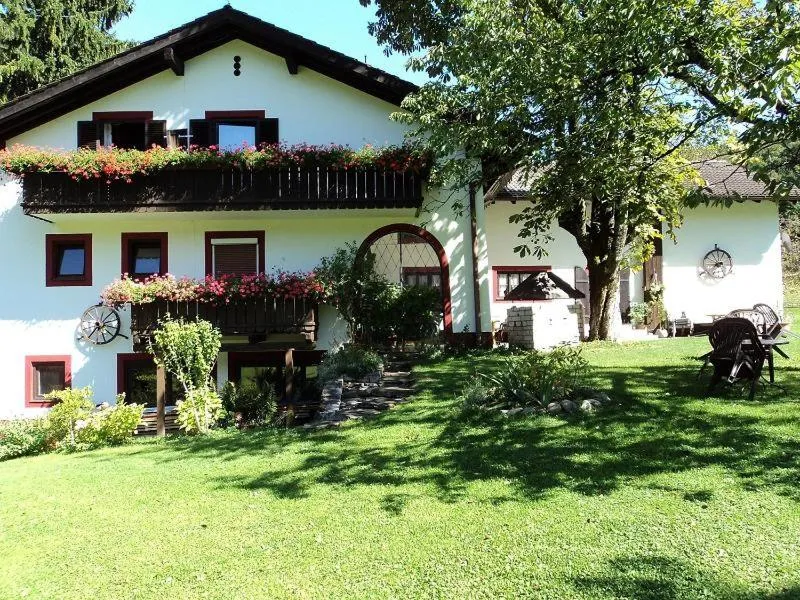 Property building in Hotel- Pension Oechsner