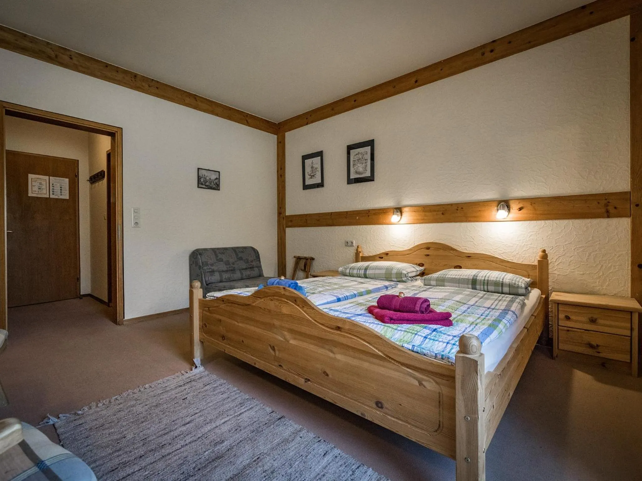 Bed in Hotel- Pension Oechsner