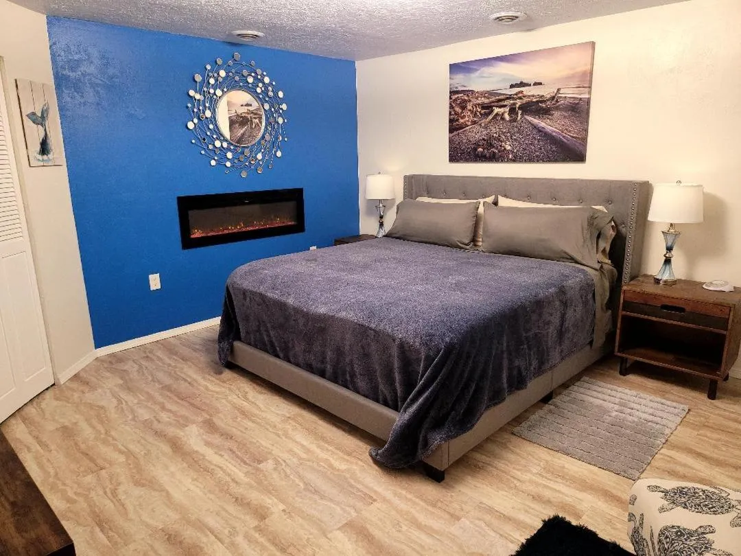 Bed in Misty Valley Inn