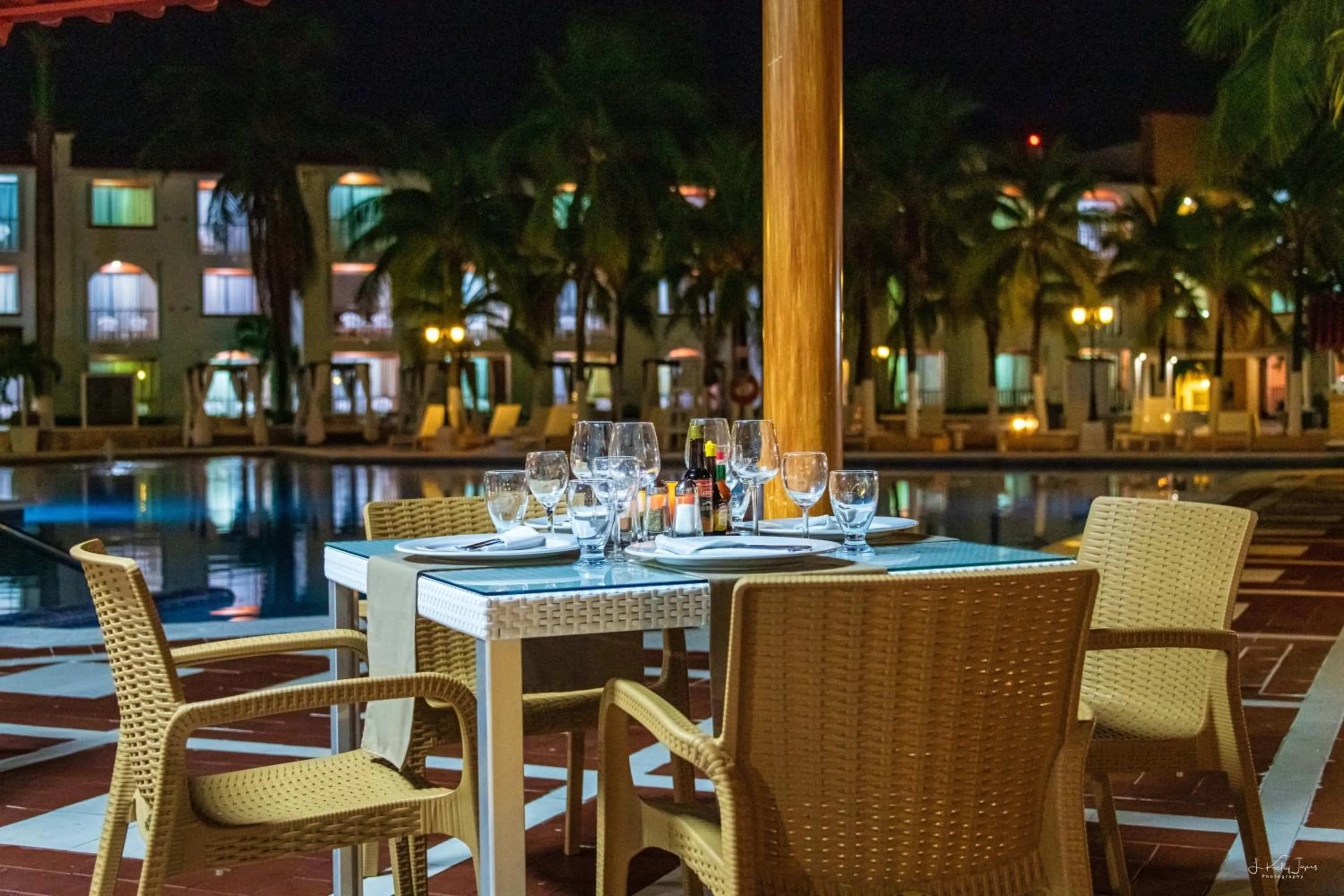 Restaurant/places to eat in Cozumel Hotel & Resort TM by Wyndham All Inclusive