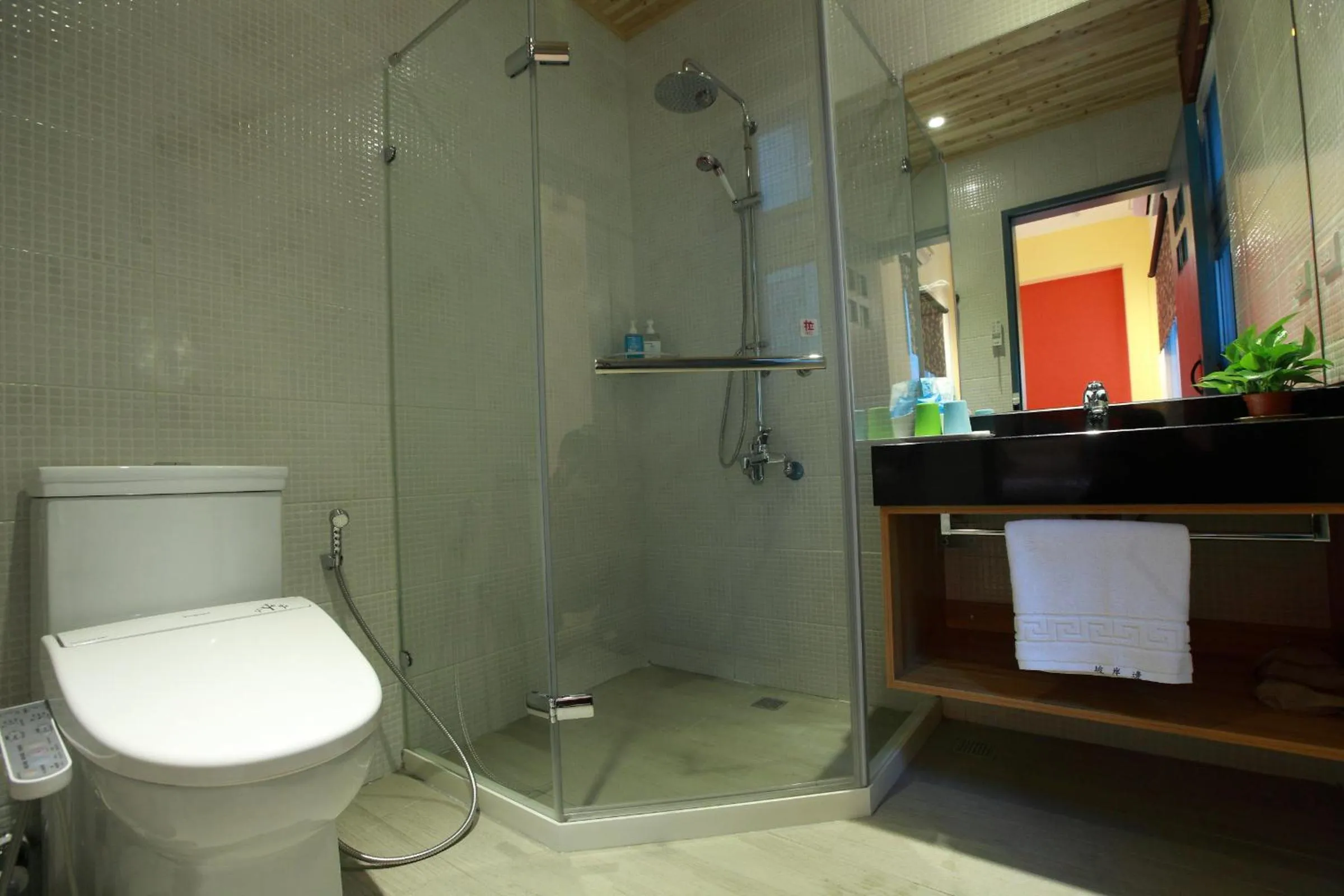 坡岸長堤民宿 Leveeside House I 花蓮車站民宿 I 民宿證號1747 & 1748