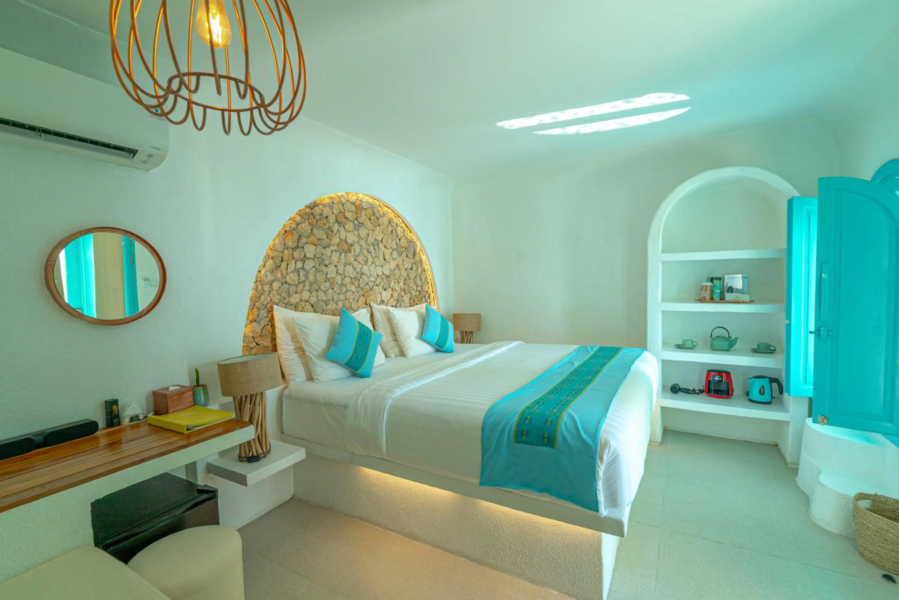 Bedroom, Bed in Loccal Collection Hotel Komodo