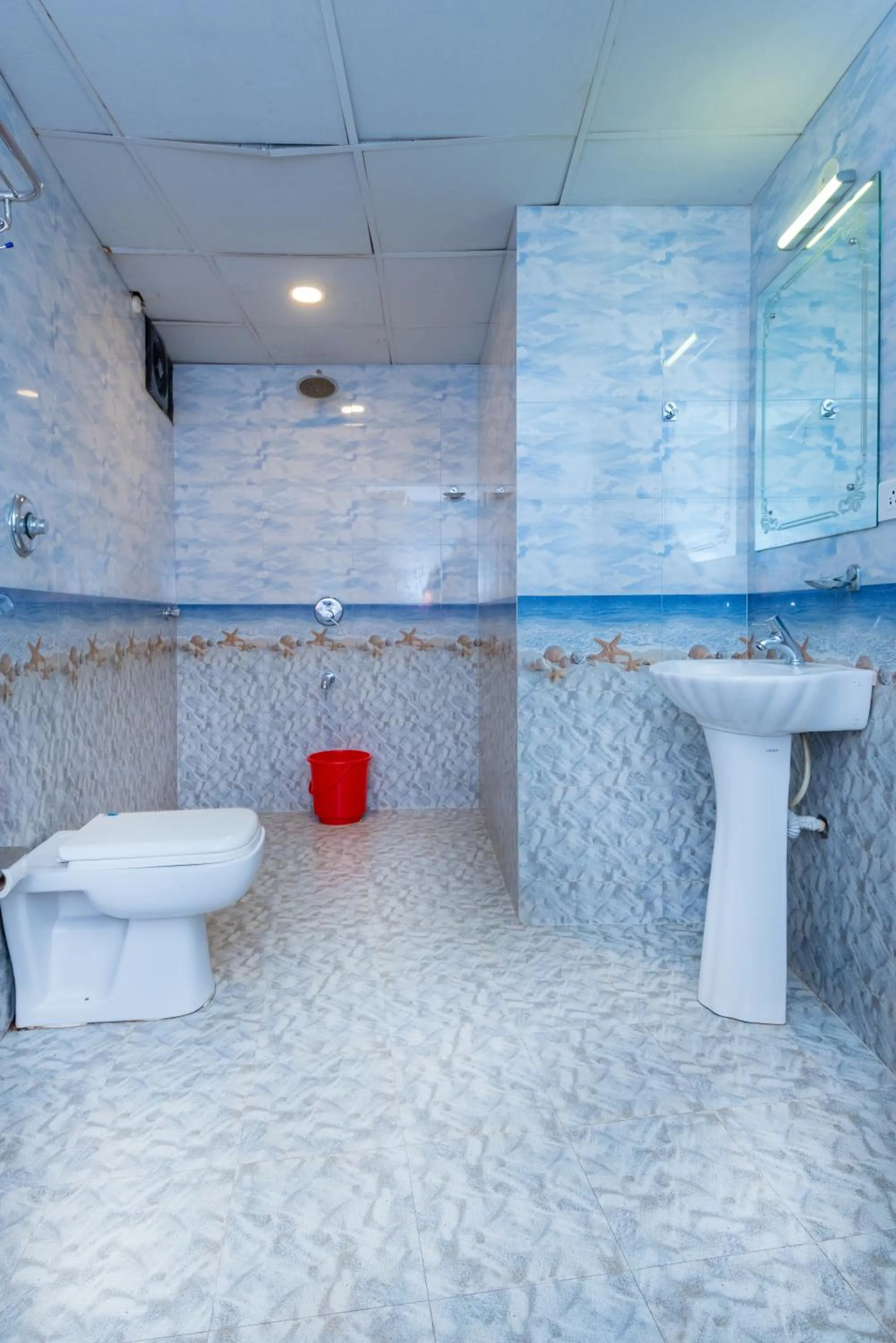 Toilet in HOTEL AVISHA Residency