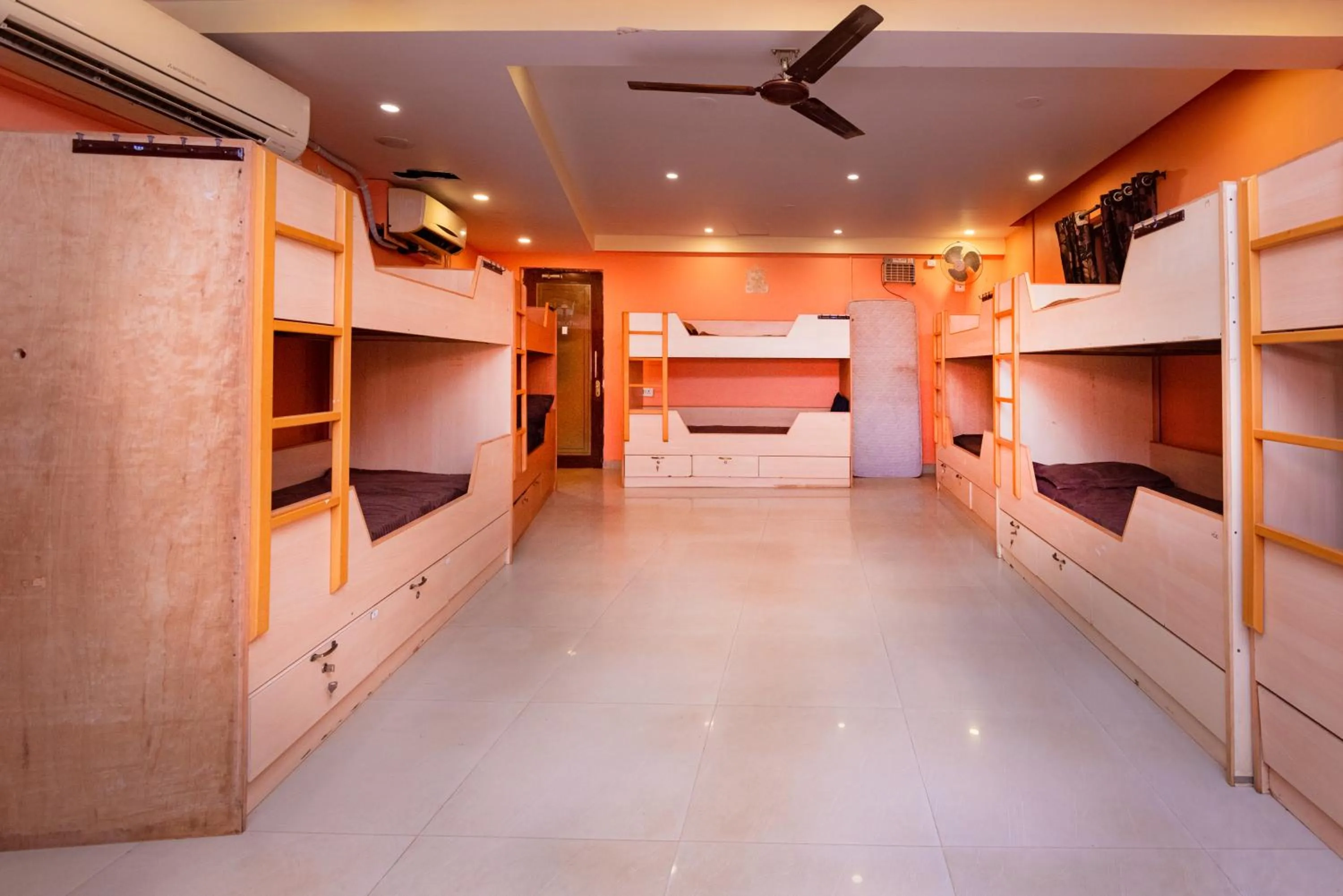 Bedroom in HOTEL AVISHA Residency