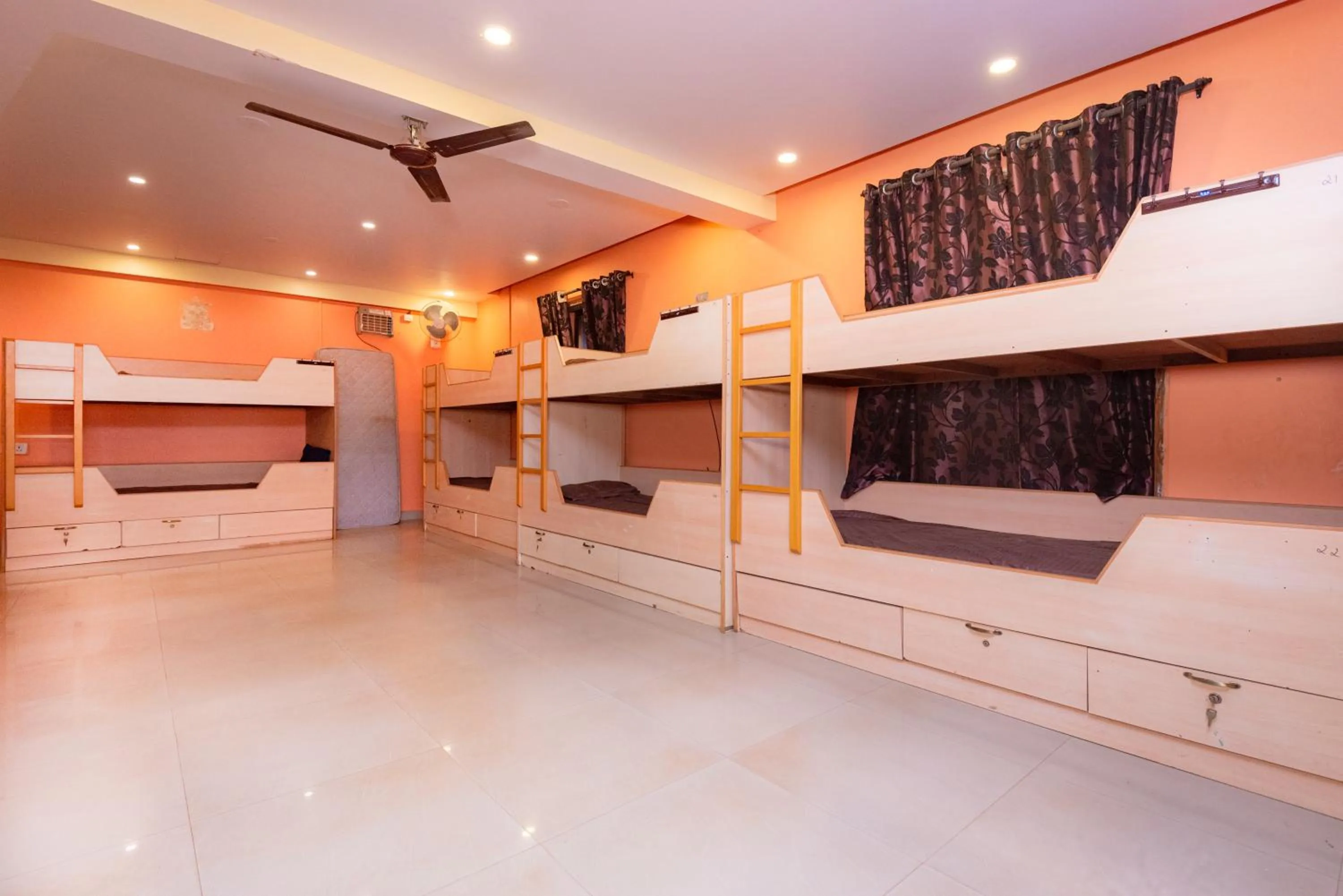 Bed in HOTEL AVISHA Residency