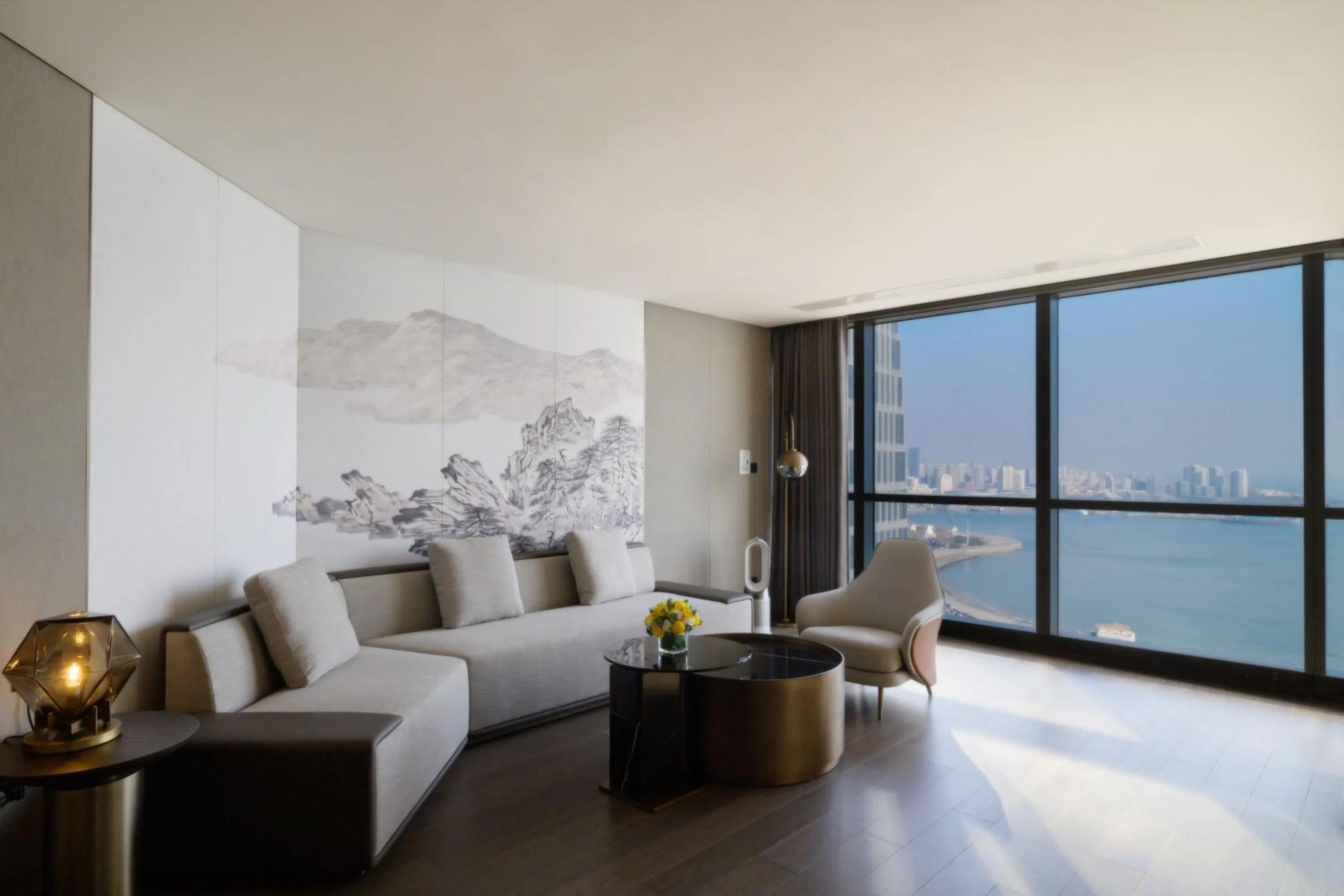 Living room in Qingdao Haitian Hotel