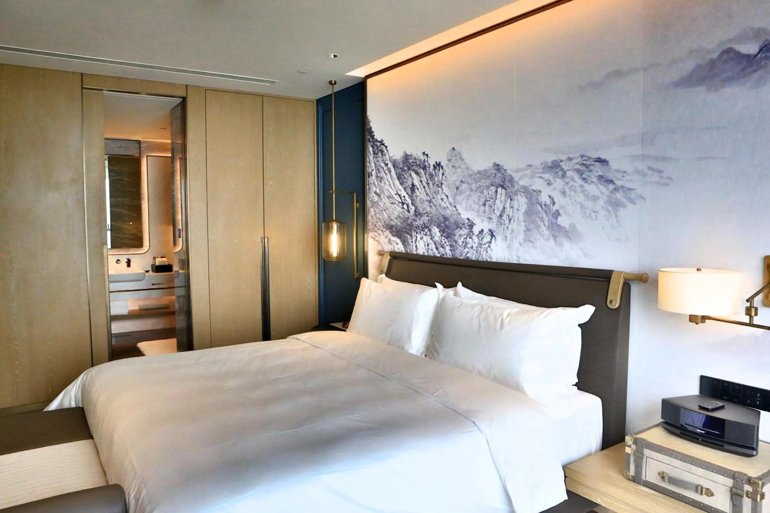 Bed in Qingdao Haitian Hotel