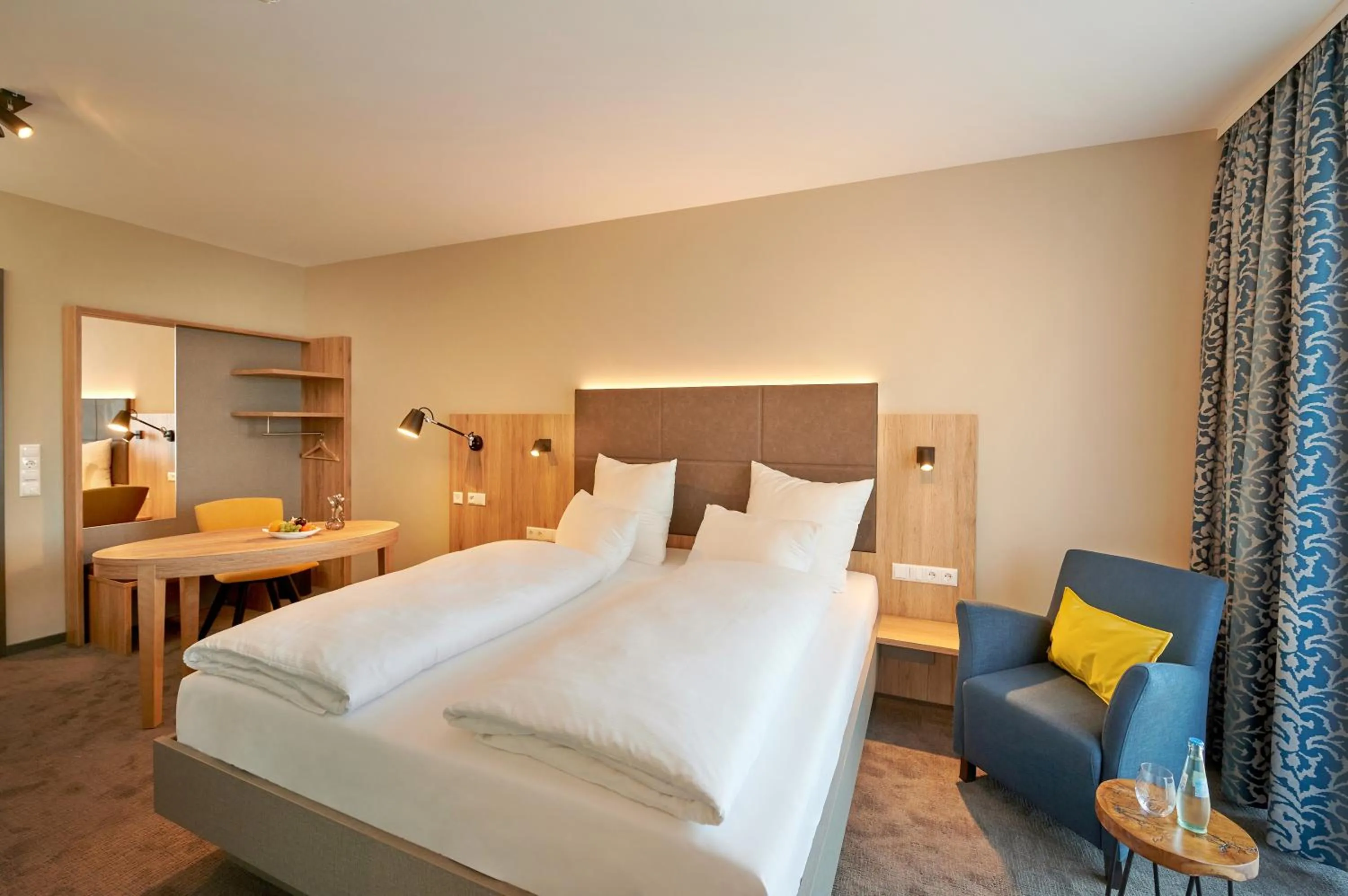 Photo of the whole room, Bed in Kucher's Landhotel