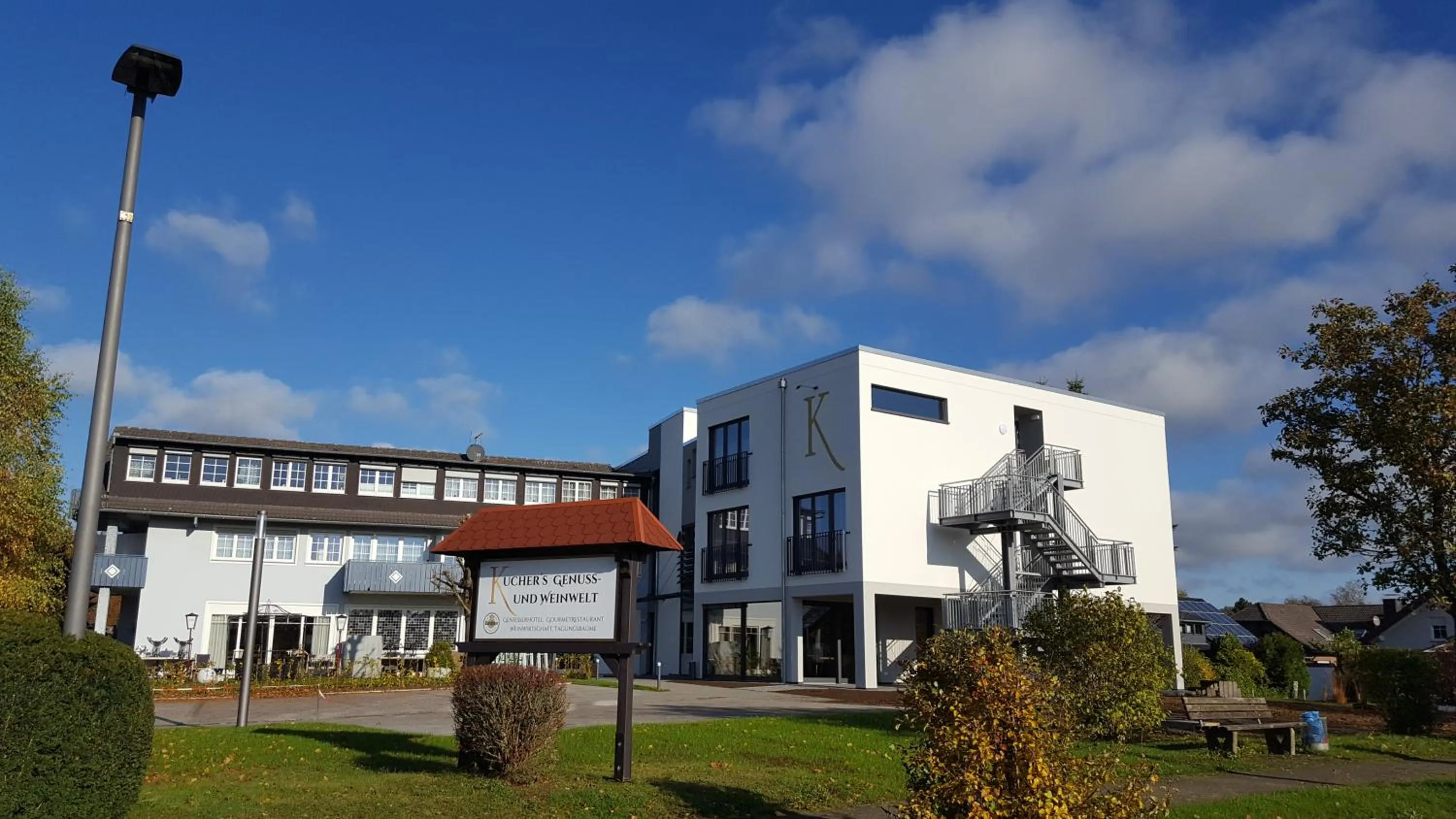 Facade/entrance in Kucher's Landhotel