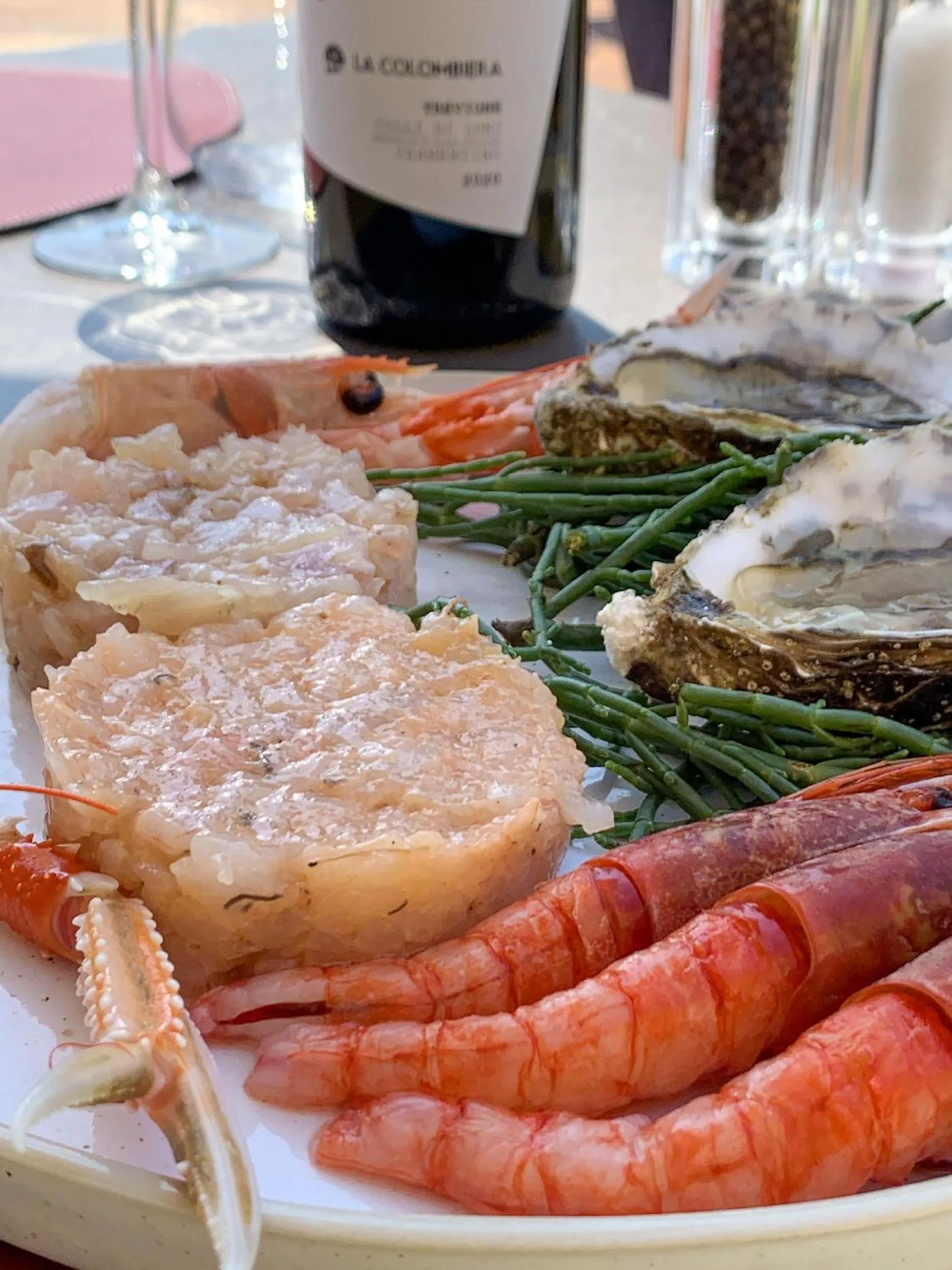 Restaurant/places to eat in Grand Hotel Torre Fara