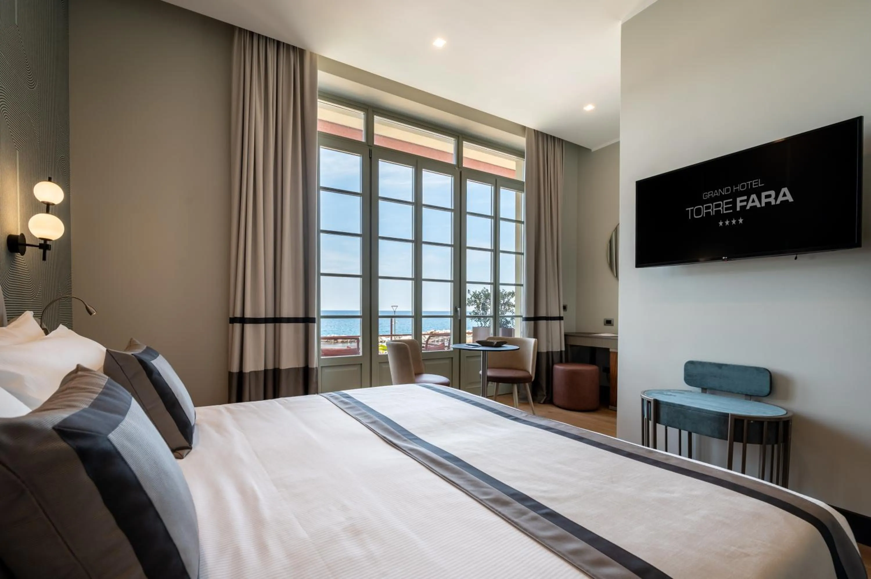 Bed in Grand Hotel Torre Fara