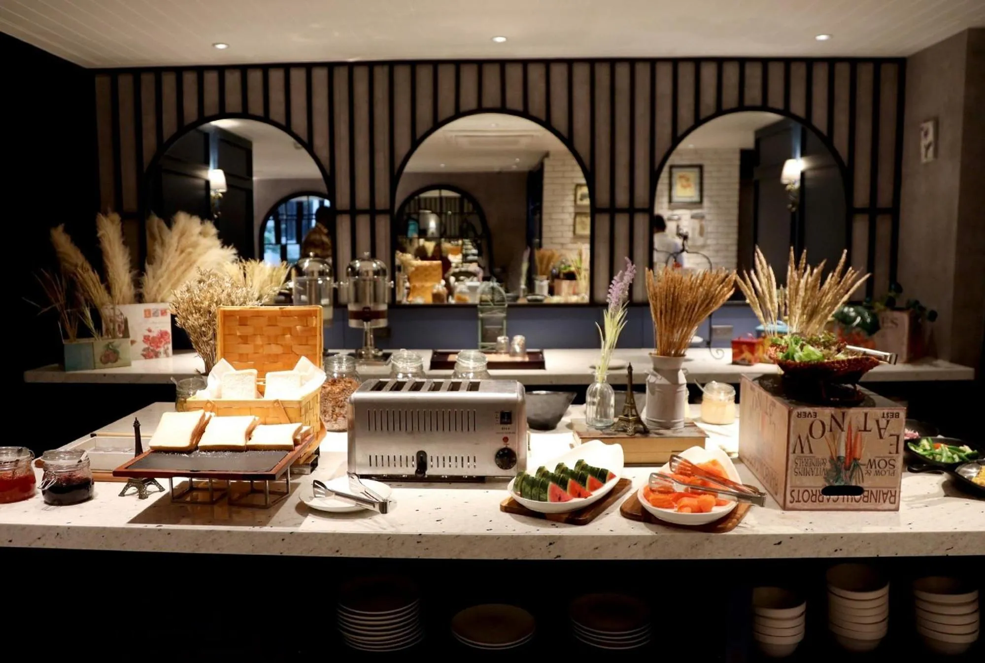 Restaurant/places to eat in The Quartier Hotel Phromphong - Thonglor