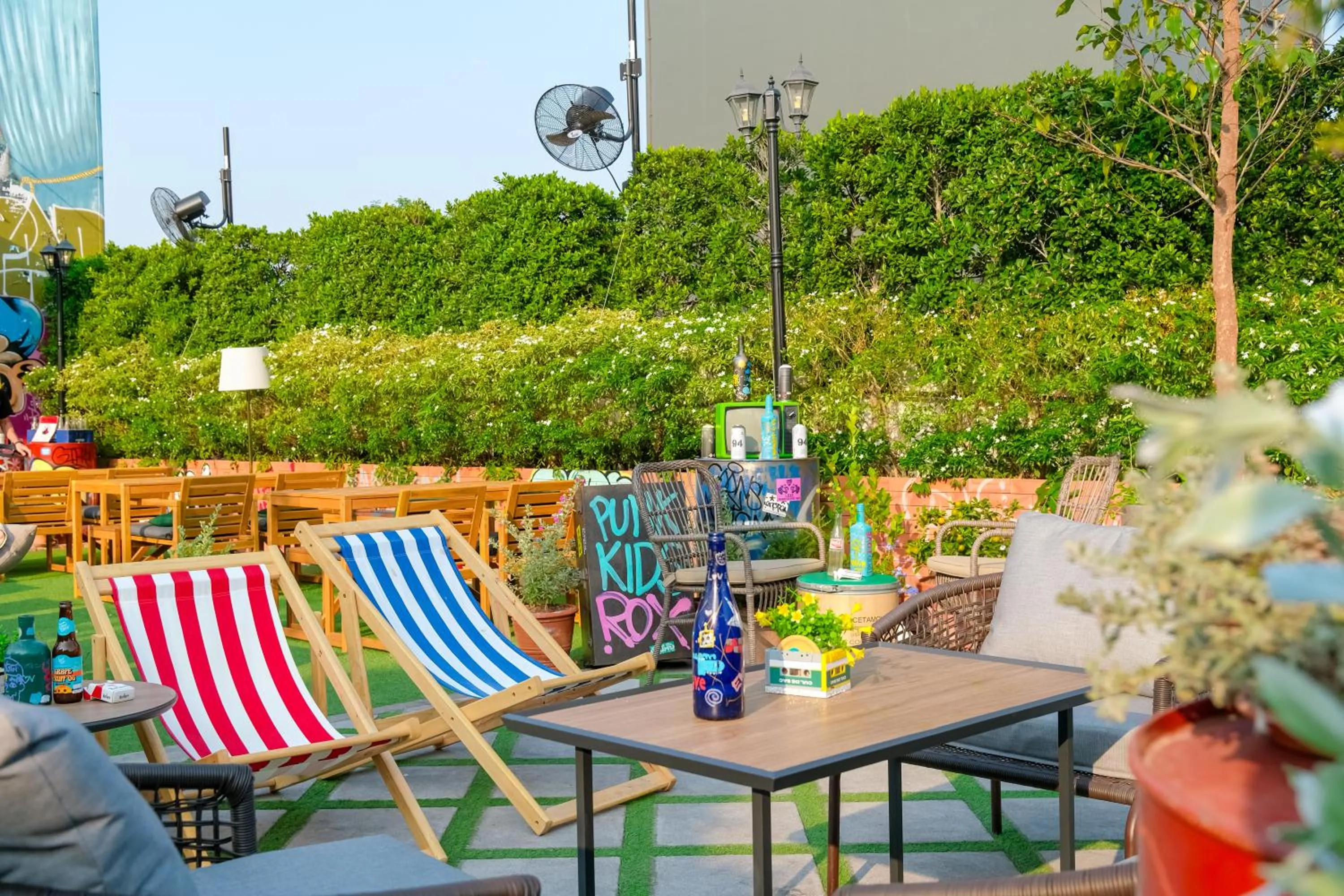 Swimming pool in The Quartier Hotel Phromphong - Thonglor