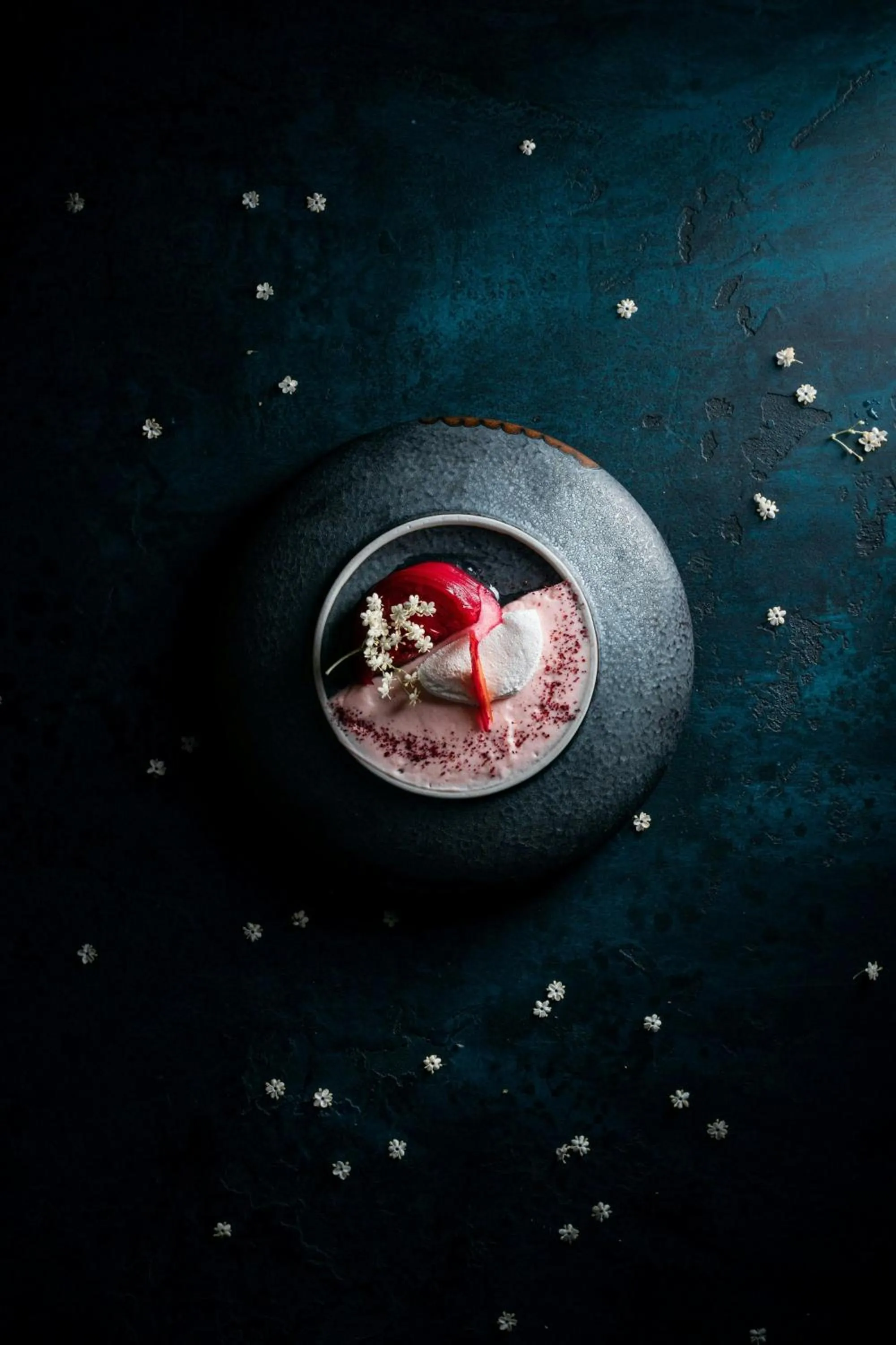 Lounge or bar in The Ritz-Carlton Hotel de la Paix, Geneva