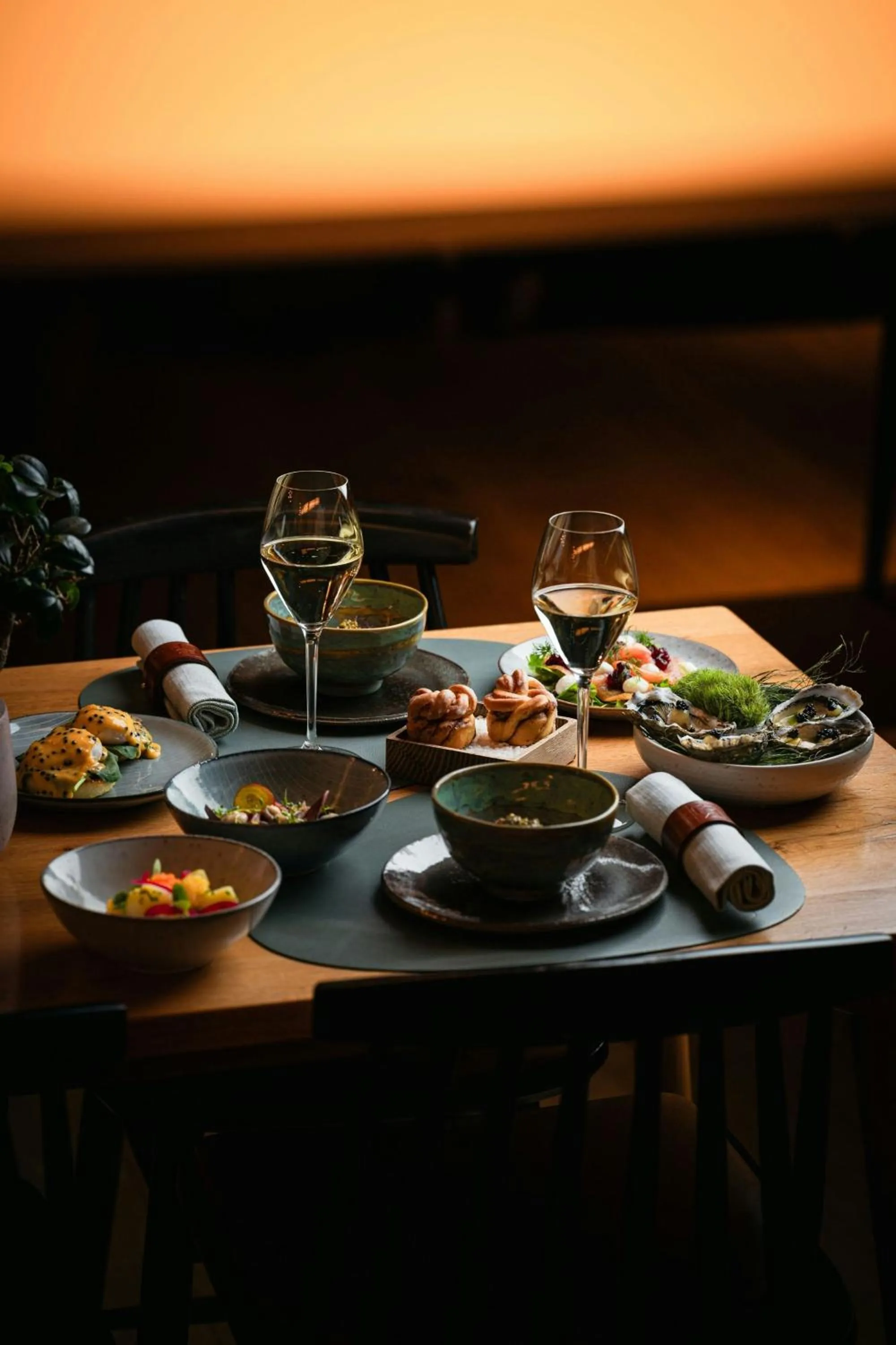 Lounge or bar in The Ritz-Carlton Hotel de la Paix, Geneva