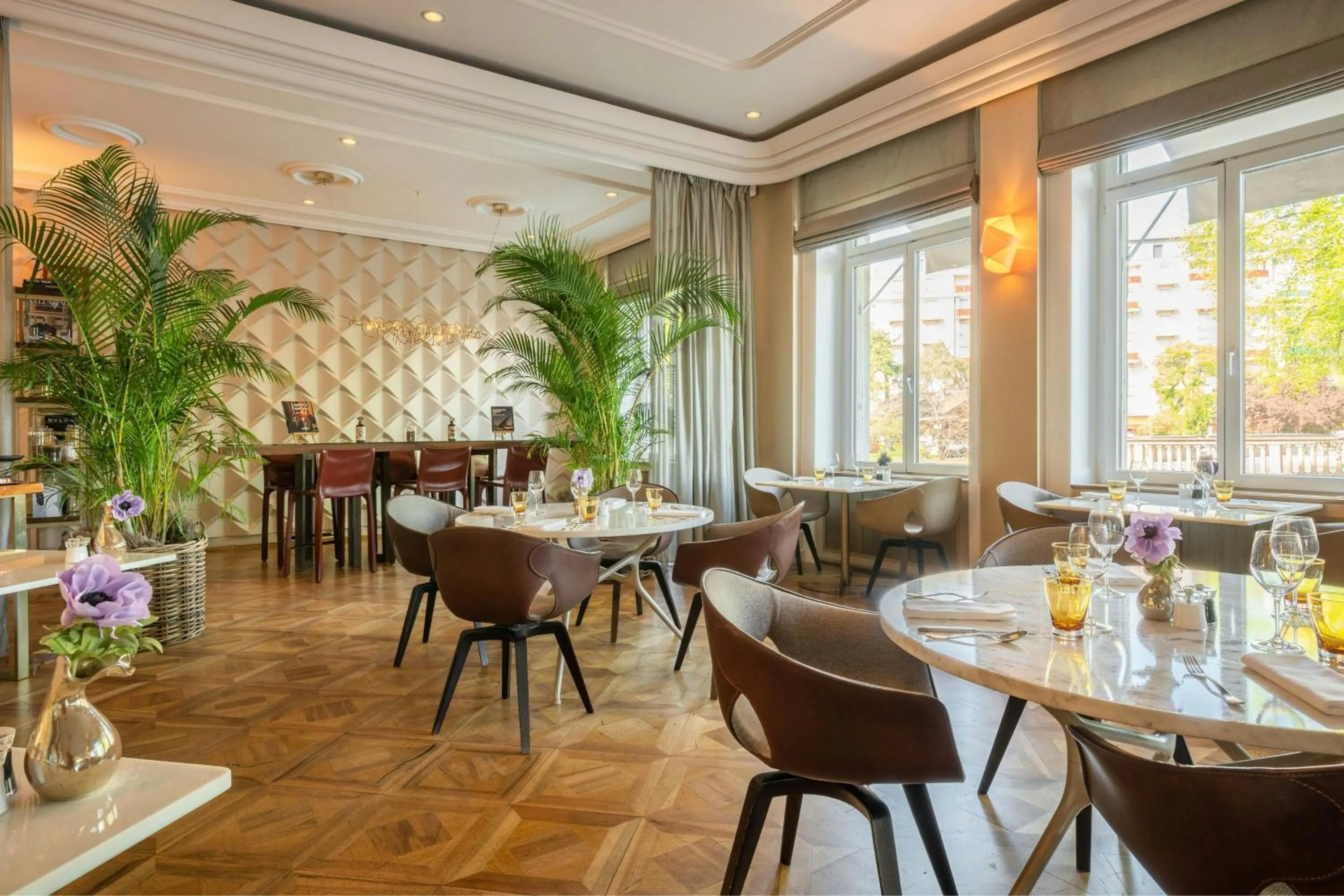 Restaurant/places to eat in The Ritz-Carlton Hotel de la Paix, Geneva