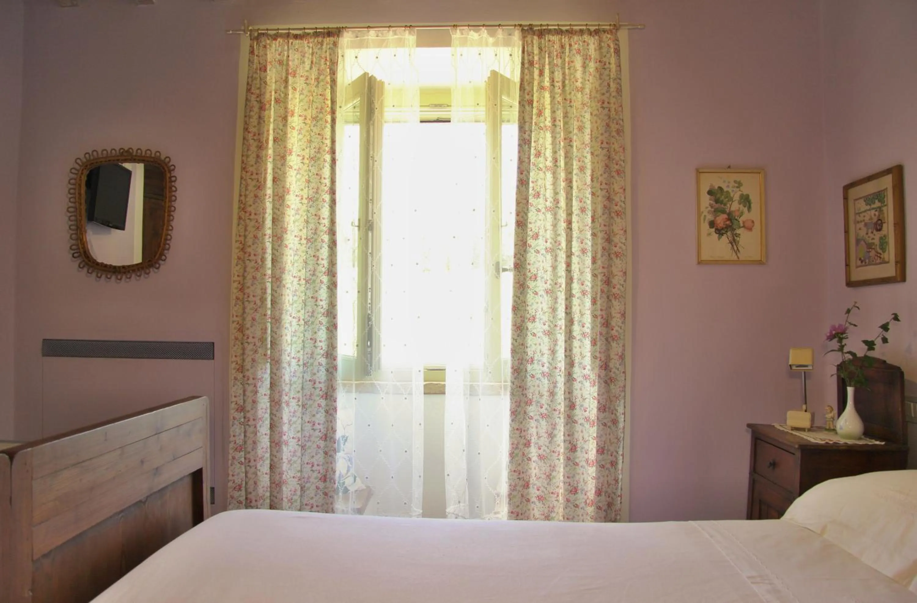 Photo of the whole room, Bed in Poggio Dei Prugnoli
