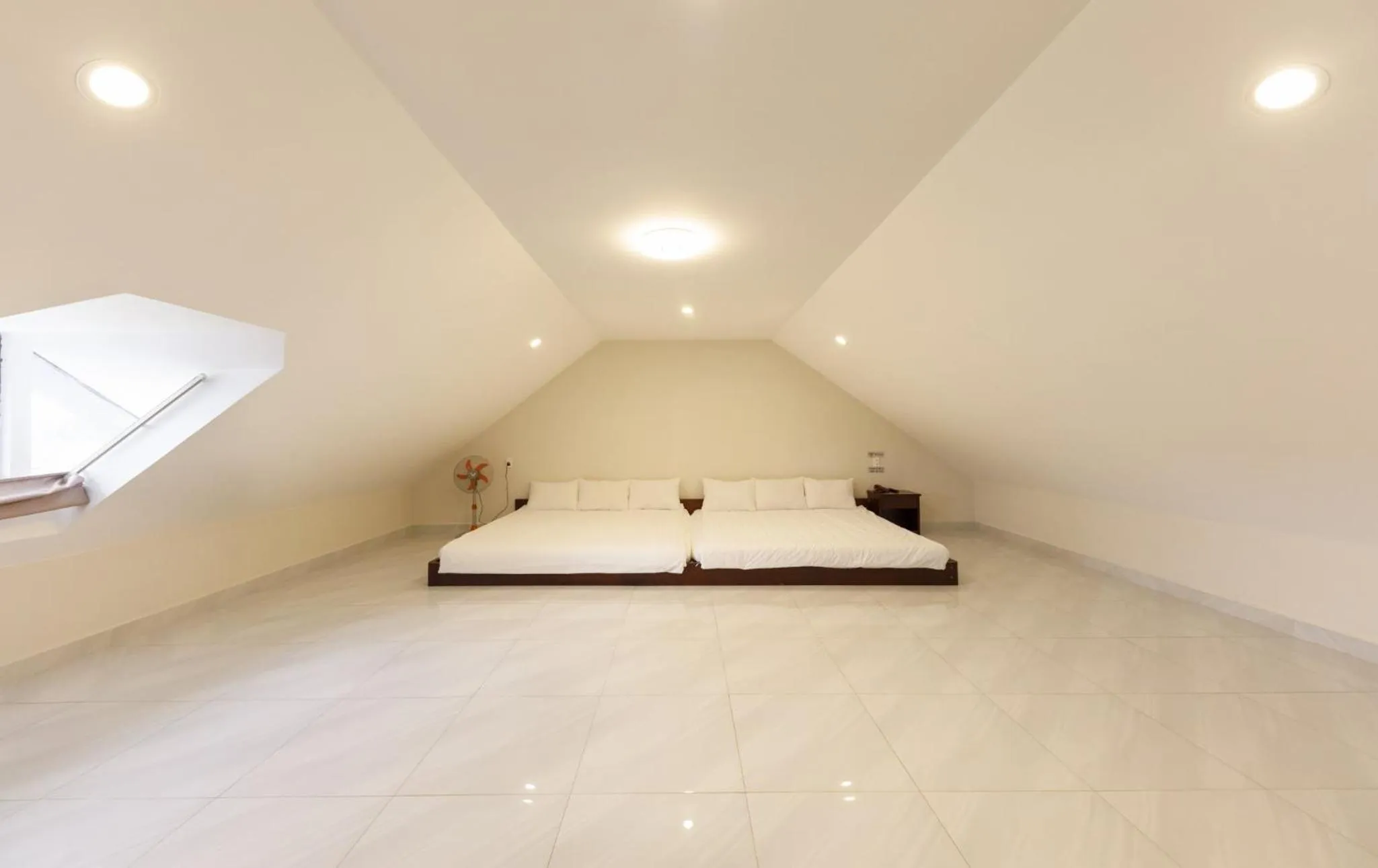 Bed in Bonjour Da Lat Hotel