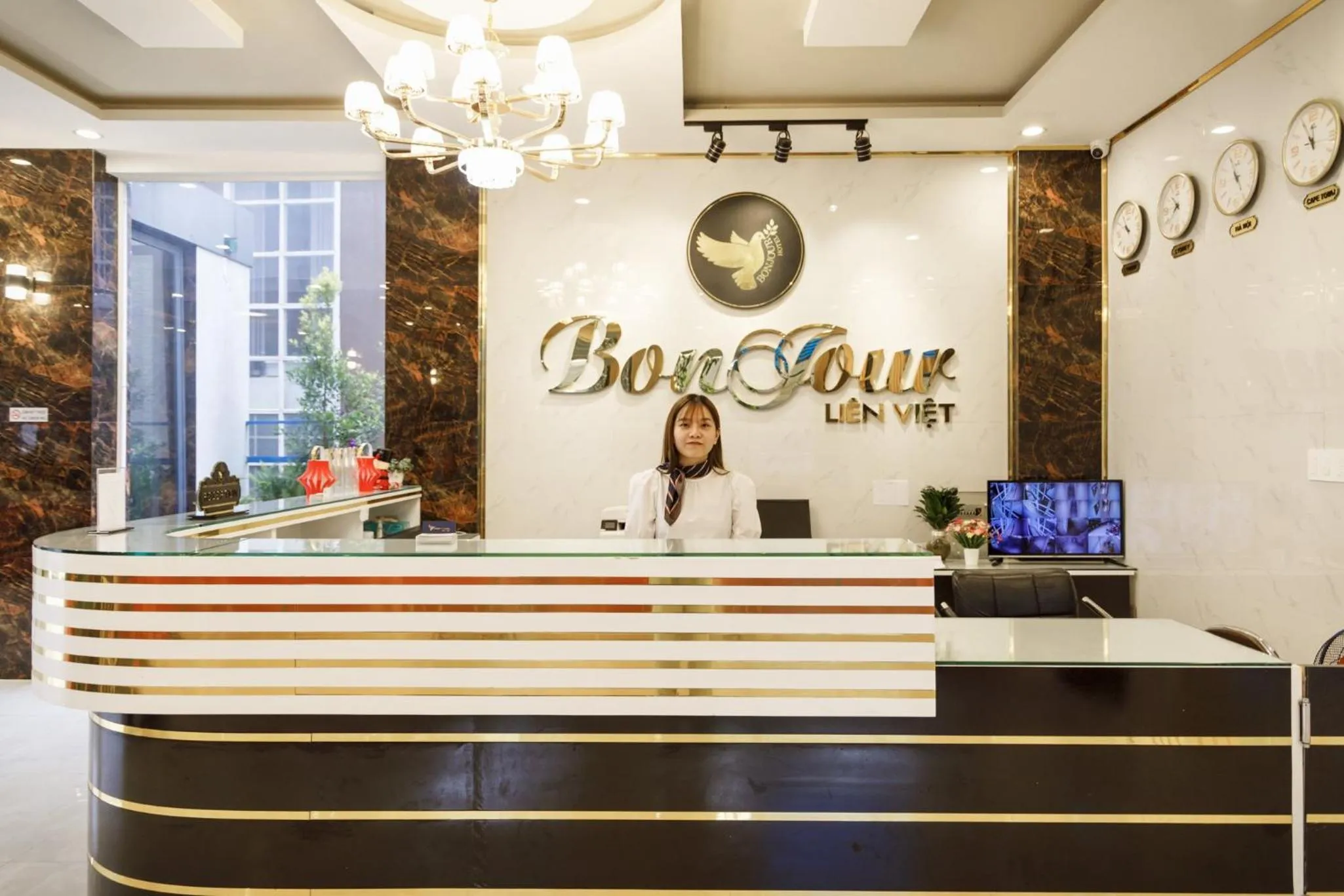Property building in Bonjour Da Lat Hotel