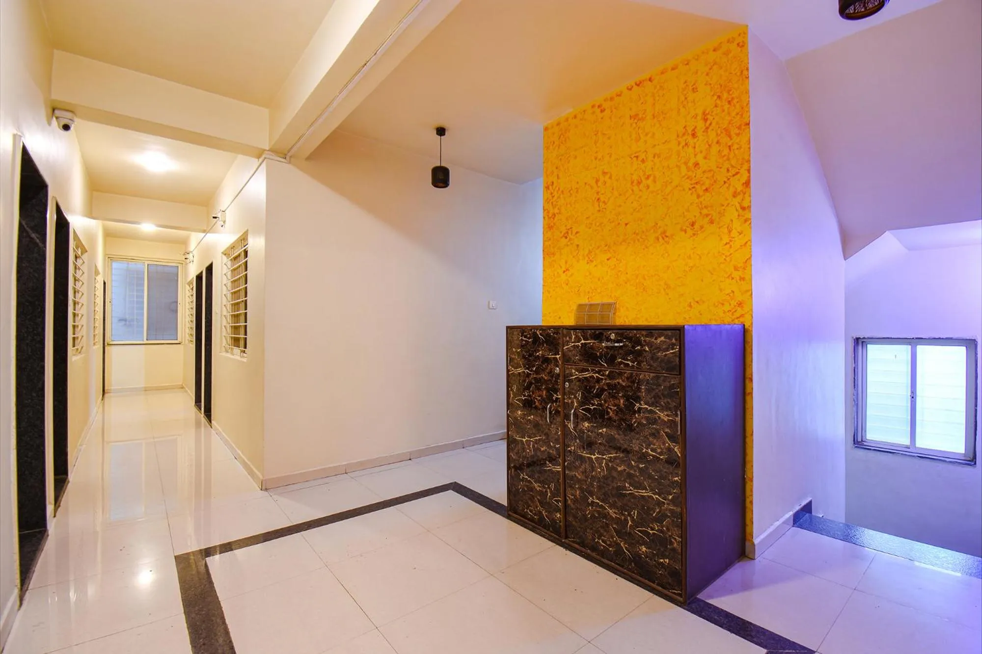 Lobby or reception, Bed in FabHotel 4 Star Executive - Nr World Trade Center