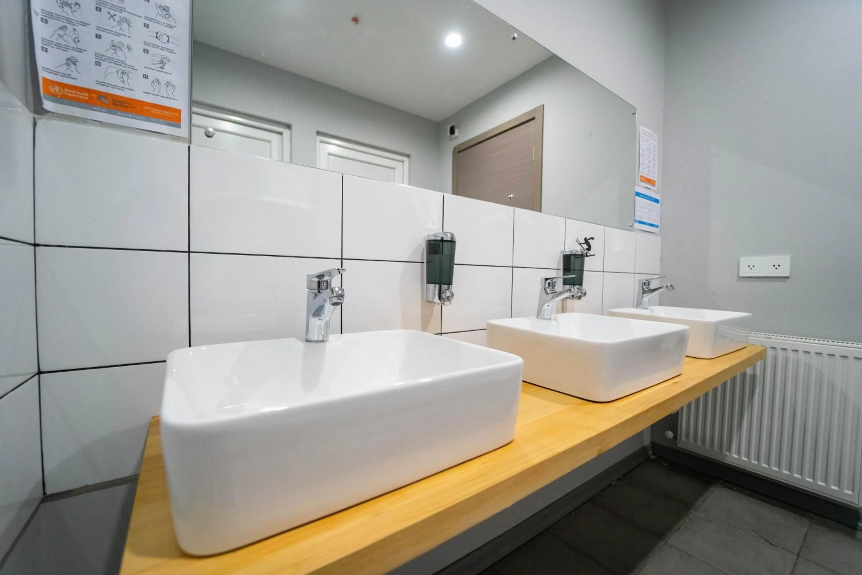 Bathroom in Hotel Lahili