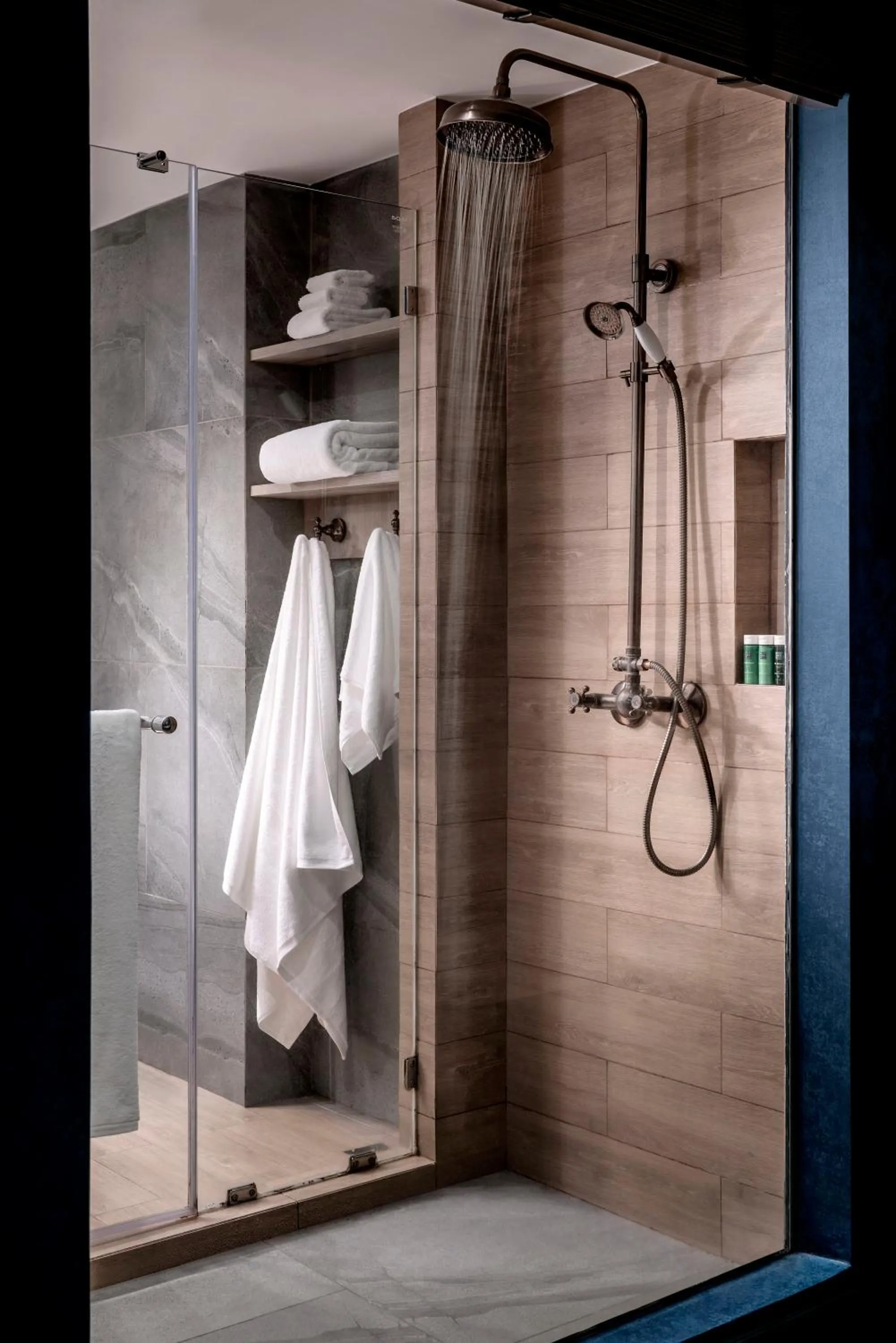 Bathroom in The Coach Hotel Sukhumvit - Asok BTS Bangkok