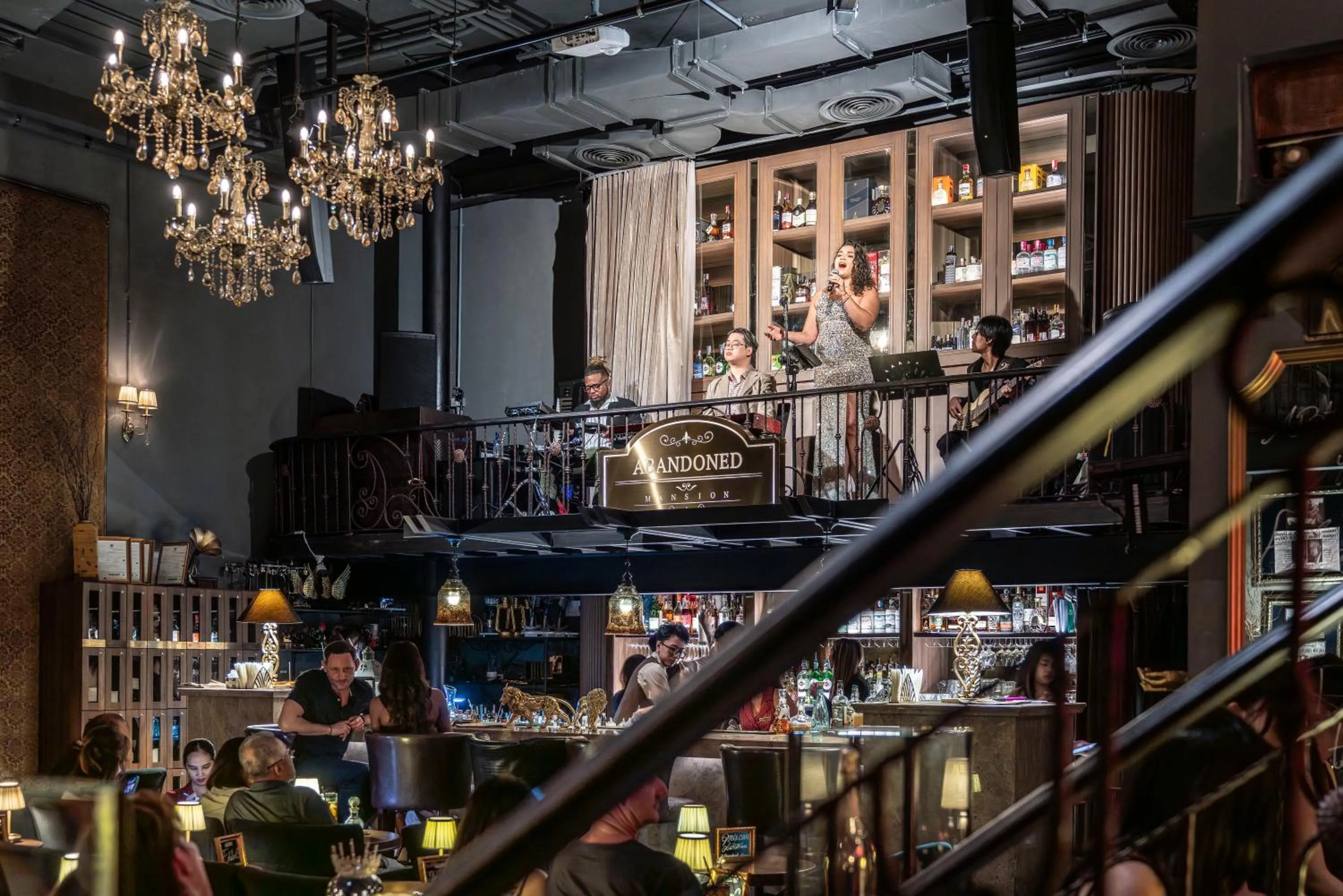 Restaurant/places to eat in The Coach Hotel Sukhumvit - Asok BTS Bangkok