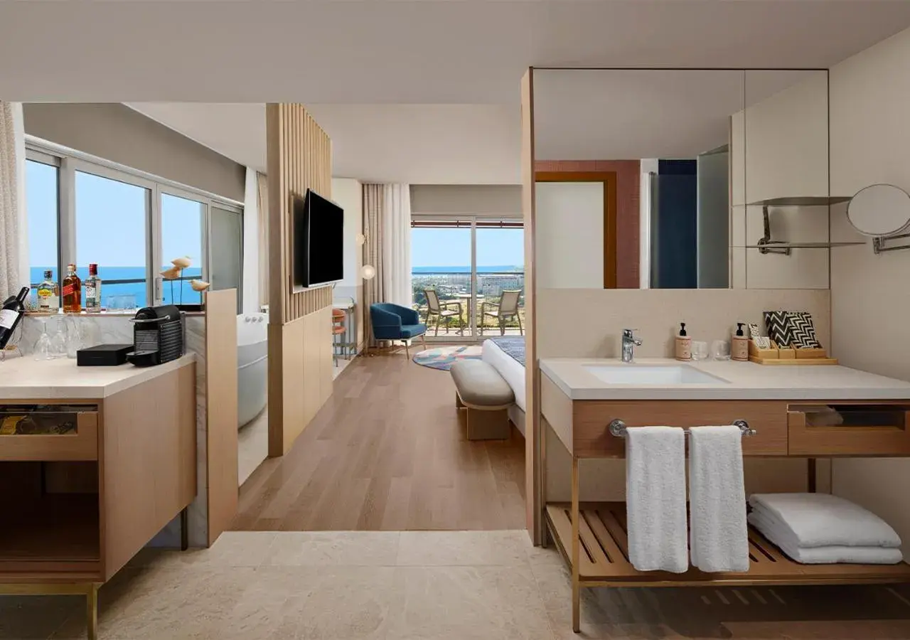 Corner Suite with Sea View - single occupancy in Akra Sorgun Tui Blue Sensatori - Ultra All Inclusive Corner Suite with Sea View - single occupancy in Akra Sorgun Tui Blue Sensatori - Ultra All Inclusive