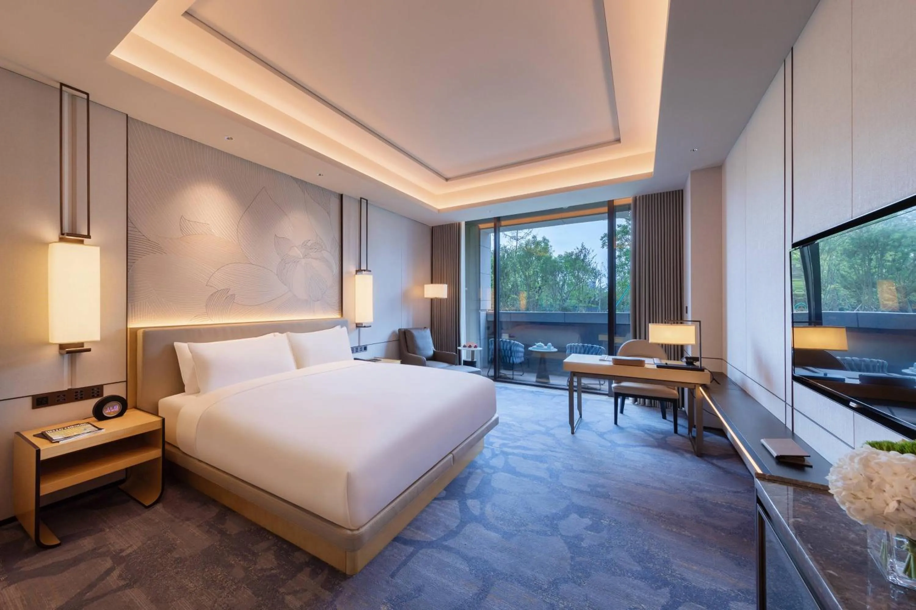 Bed in Gran Meliá Chengdu