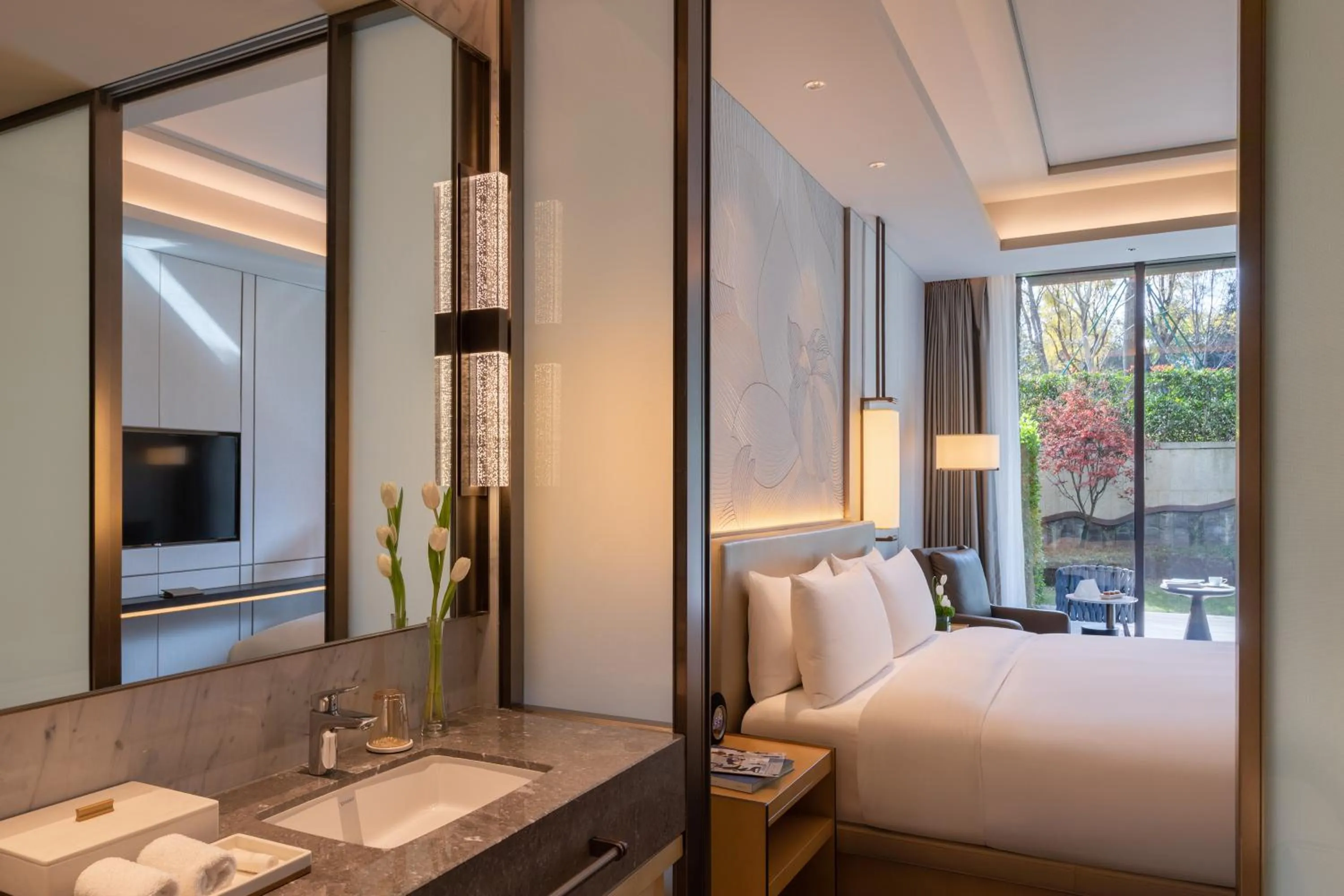 Bed in Gran Melia Chengdu