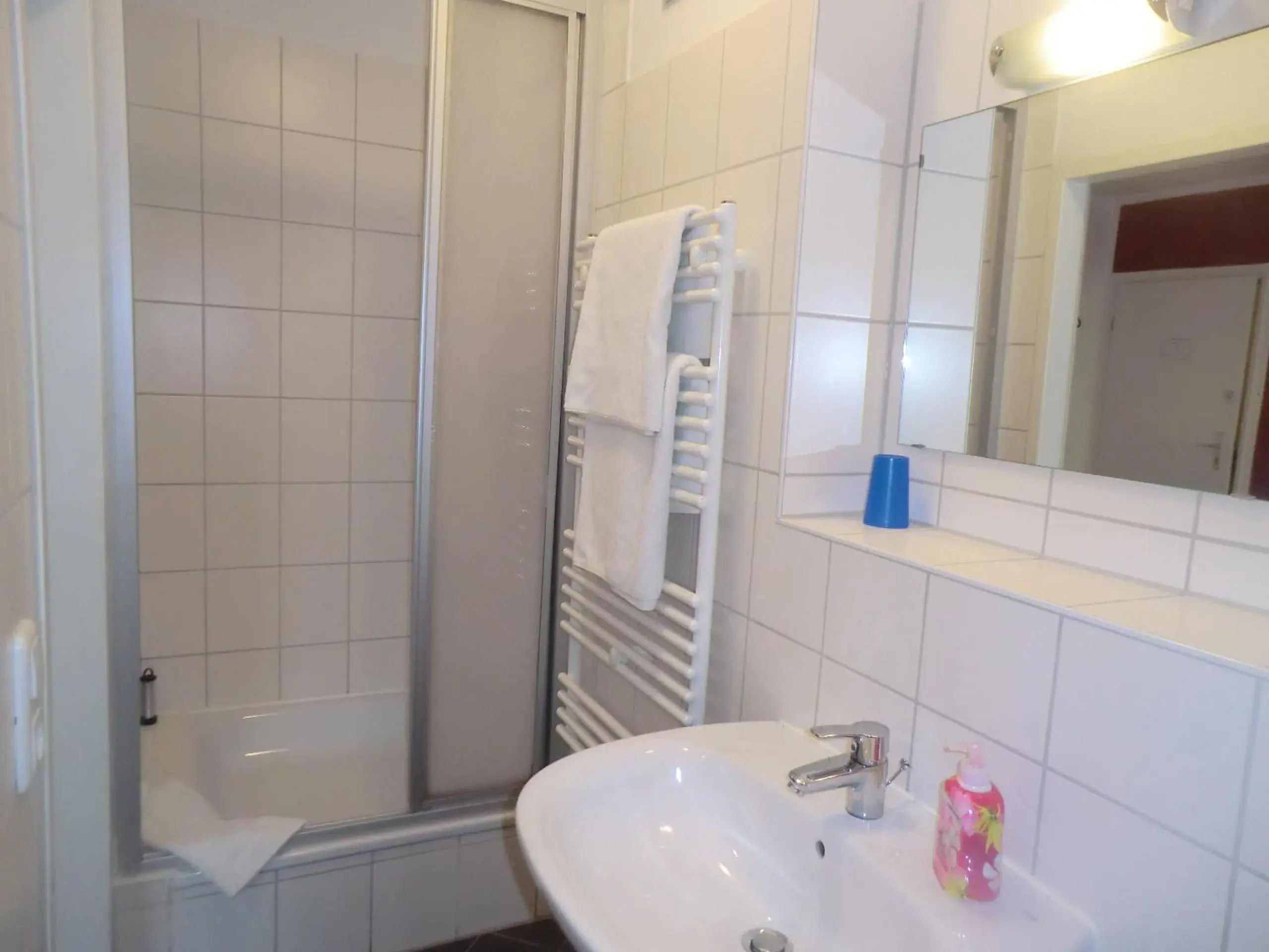 Double Room in Hotel Pension Haydn Double Room in Hotel Pension Haydn