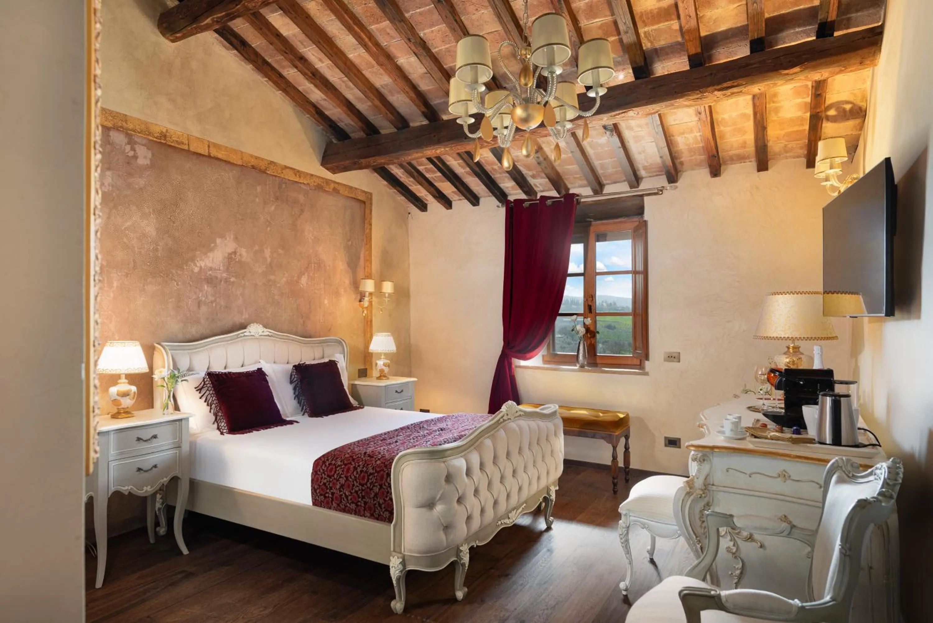 Photo of the whole room, Bed in Il Miraggio in Val d'Orcia Relais & Spa