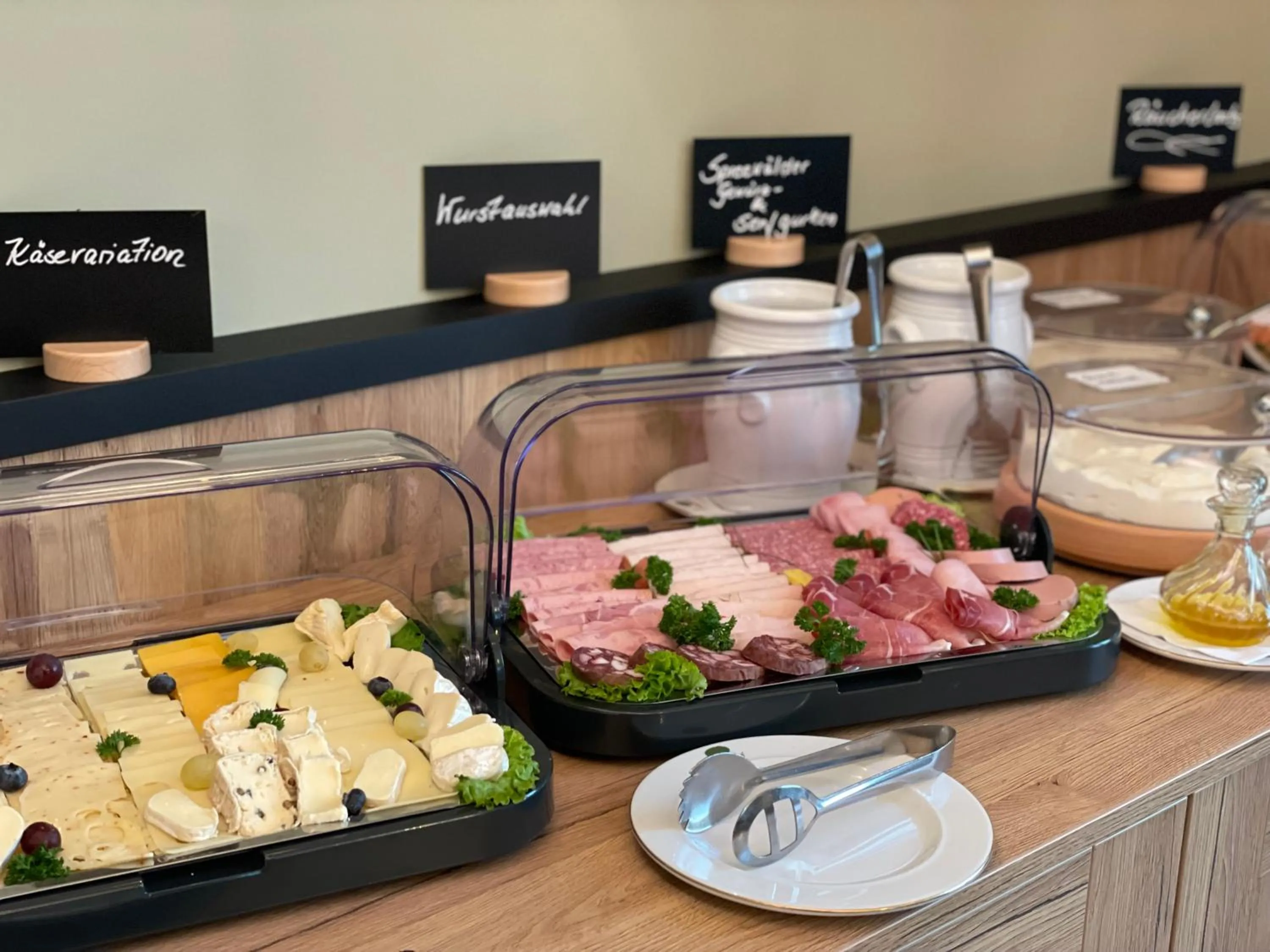 Buffet breakfast in Christinenhof & Spa - Wellnesshotel am Rande des Spreewalds