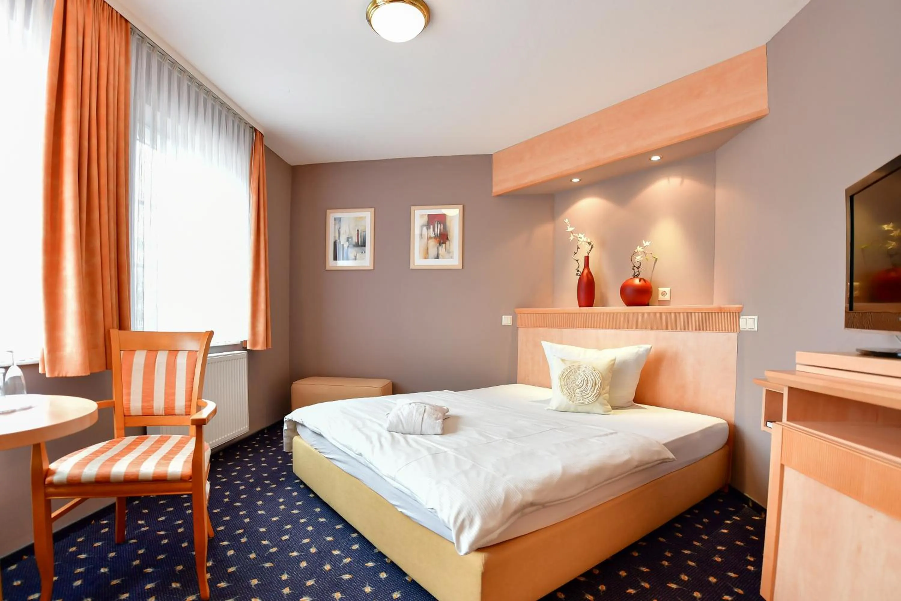 Photo of the whole room, Bed in Christinenhof & Spa - Wellnesshotel am Rande des Spreewalds