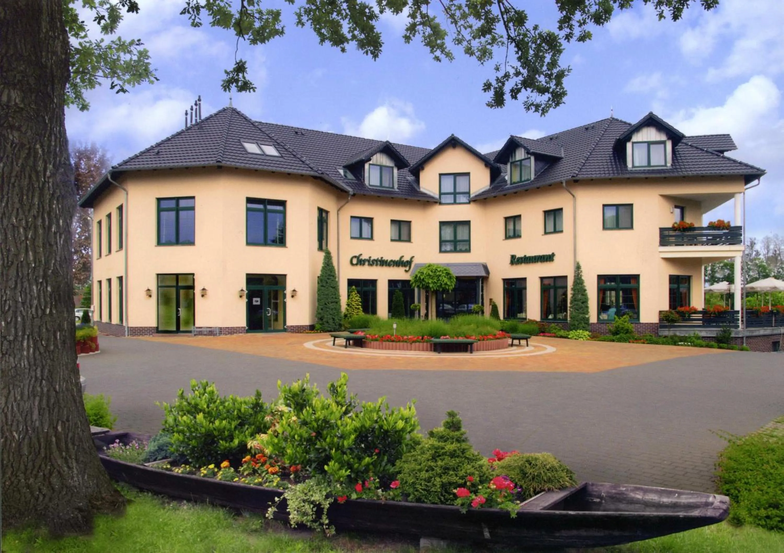 Facade/entrance in Christinenhof & Spa - Wellnesshotel am Rande des Spreewalds