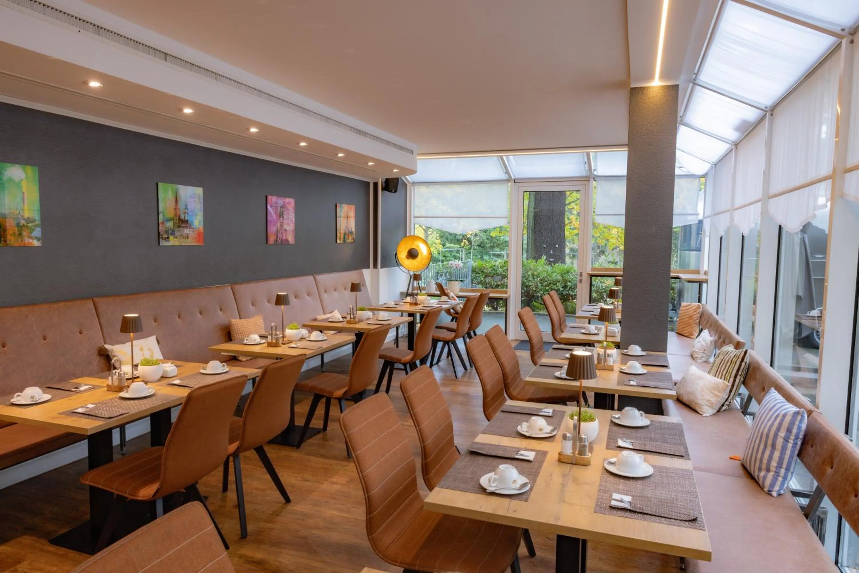 Restaurant/places to eat in C-YOU Hotel Chemnitz