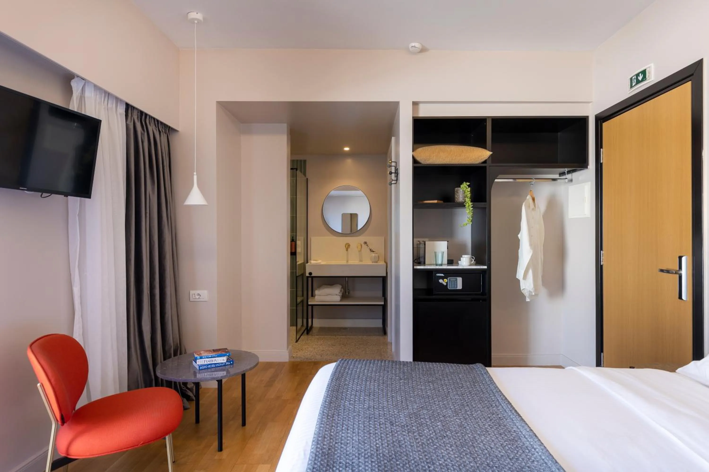 Bed in L'Avventura Athens