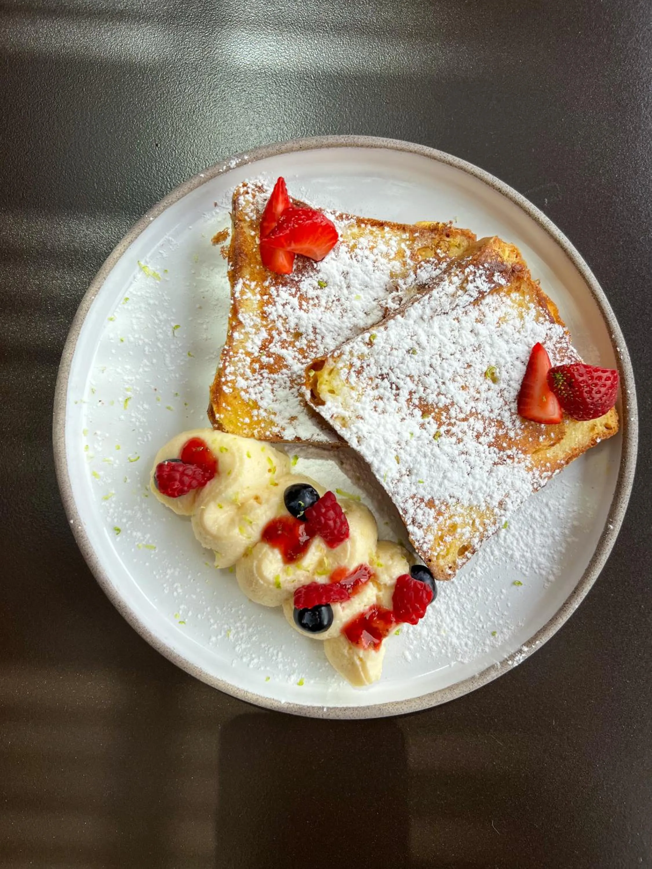 Breakfast in L'Avventura Athens