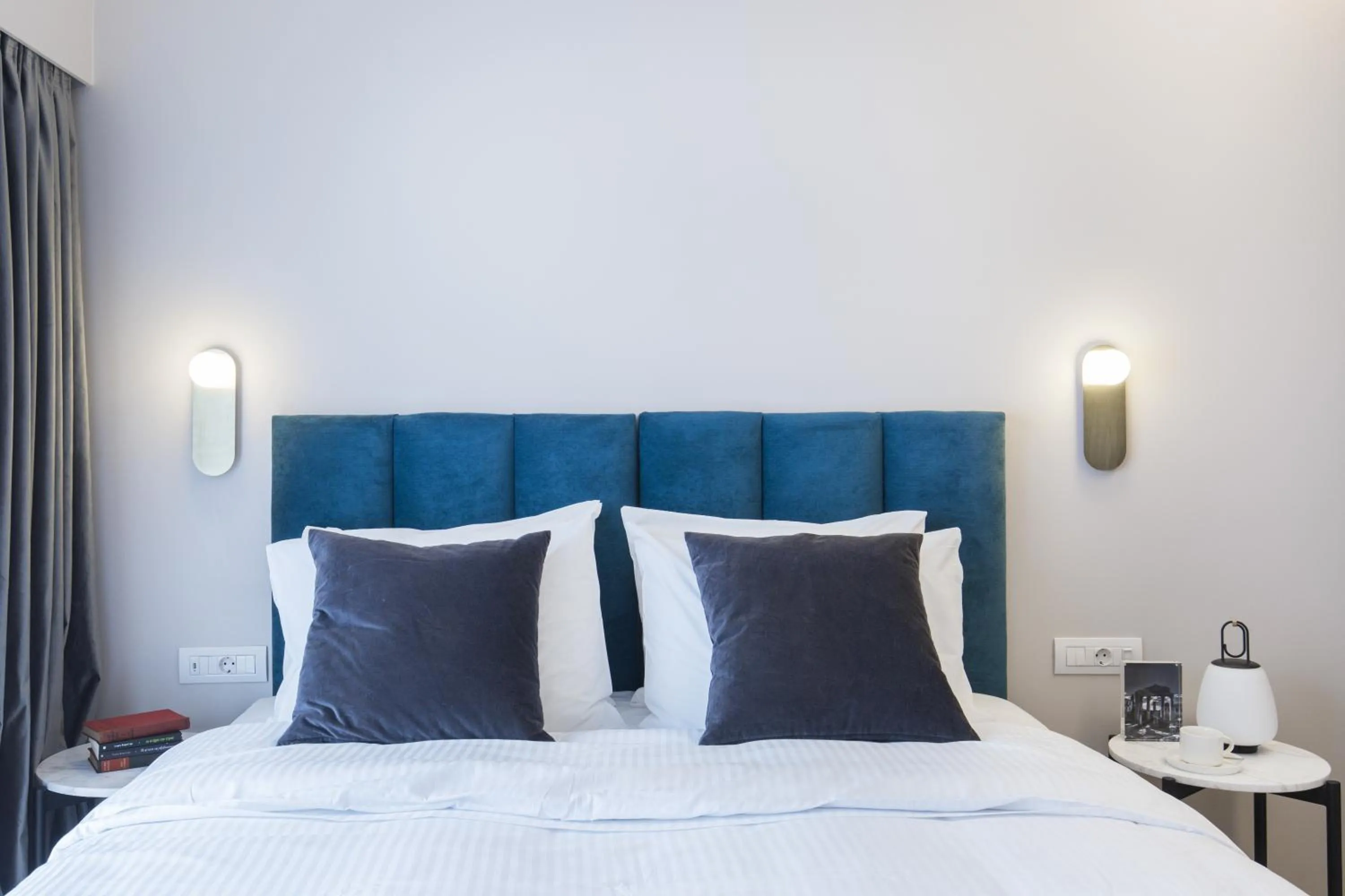 Bed in L'Avventura Athens