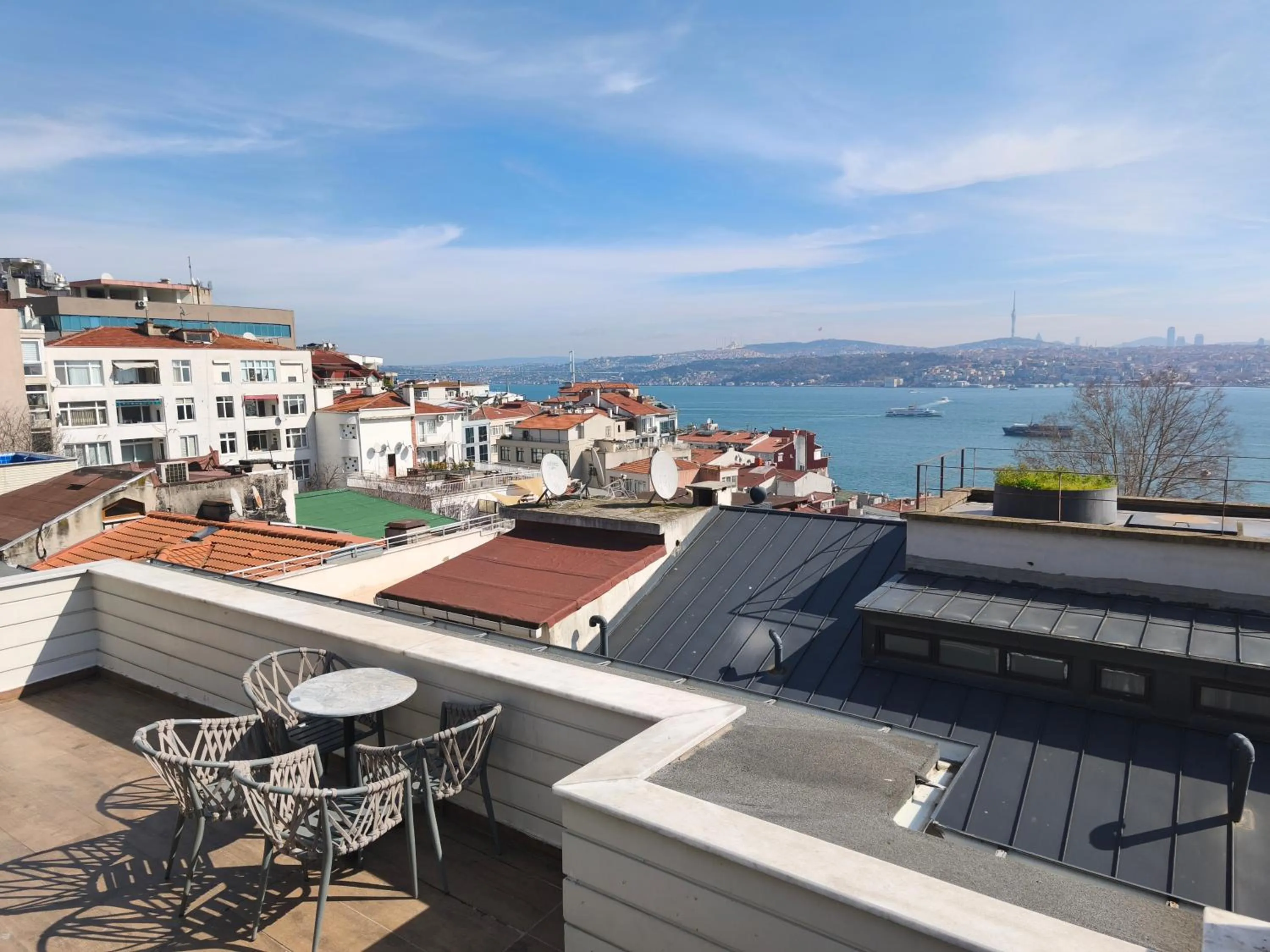 Property building in Etiz Hotels & Residences