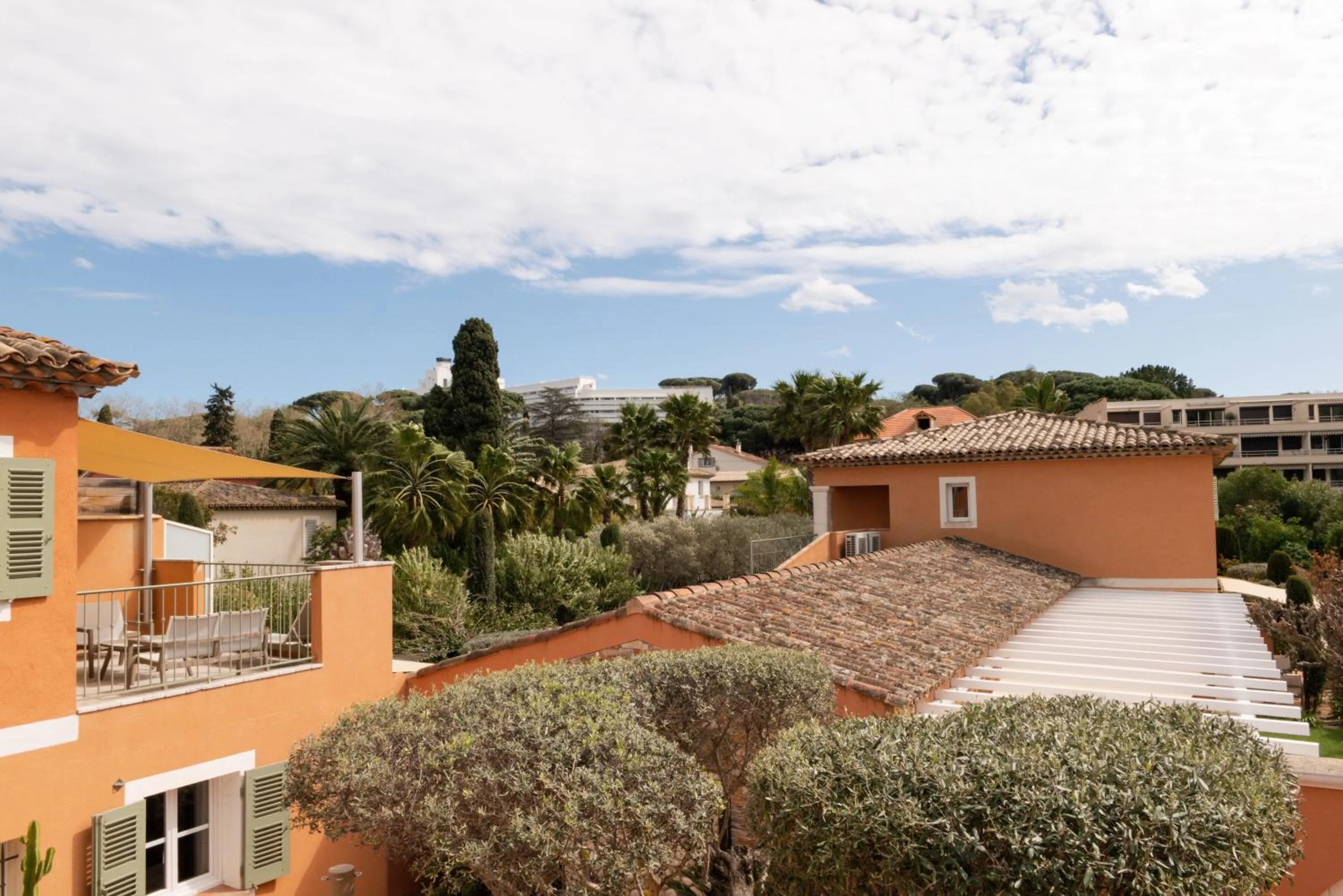 Property building in Le Mouillage