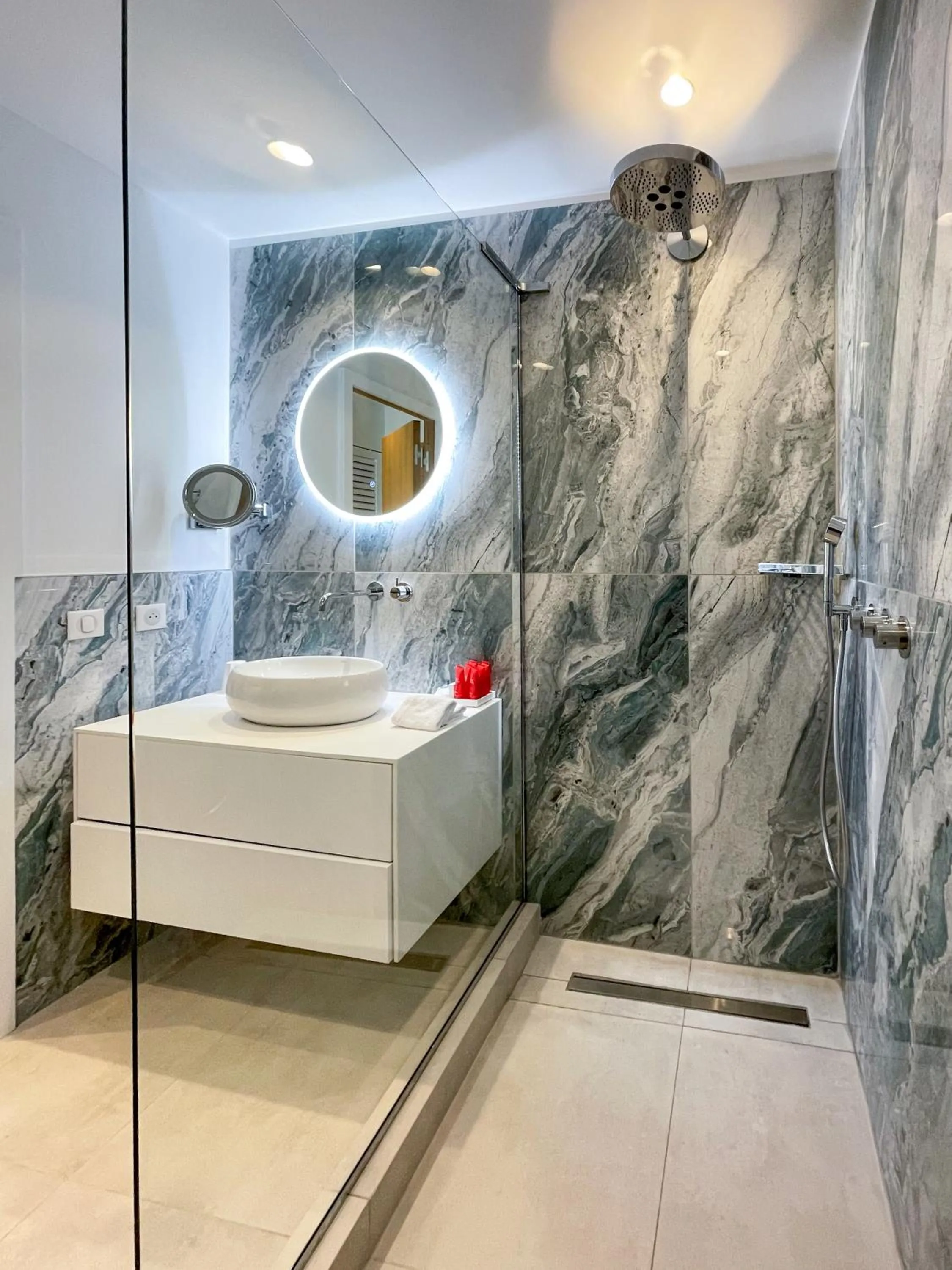 Bathroom in Le Mouillage