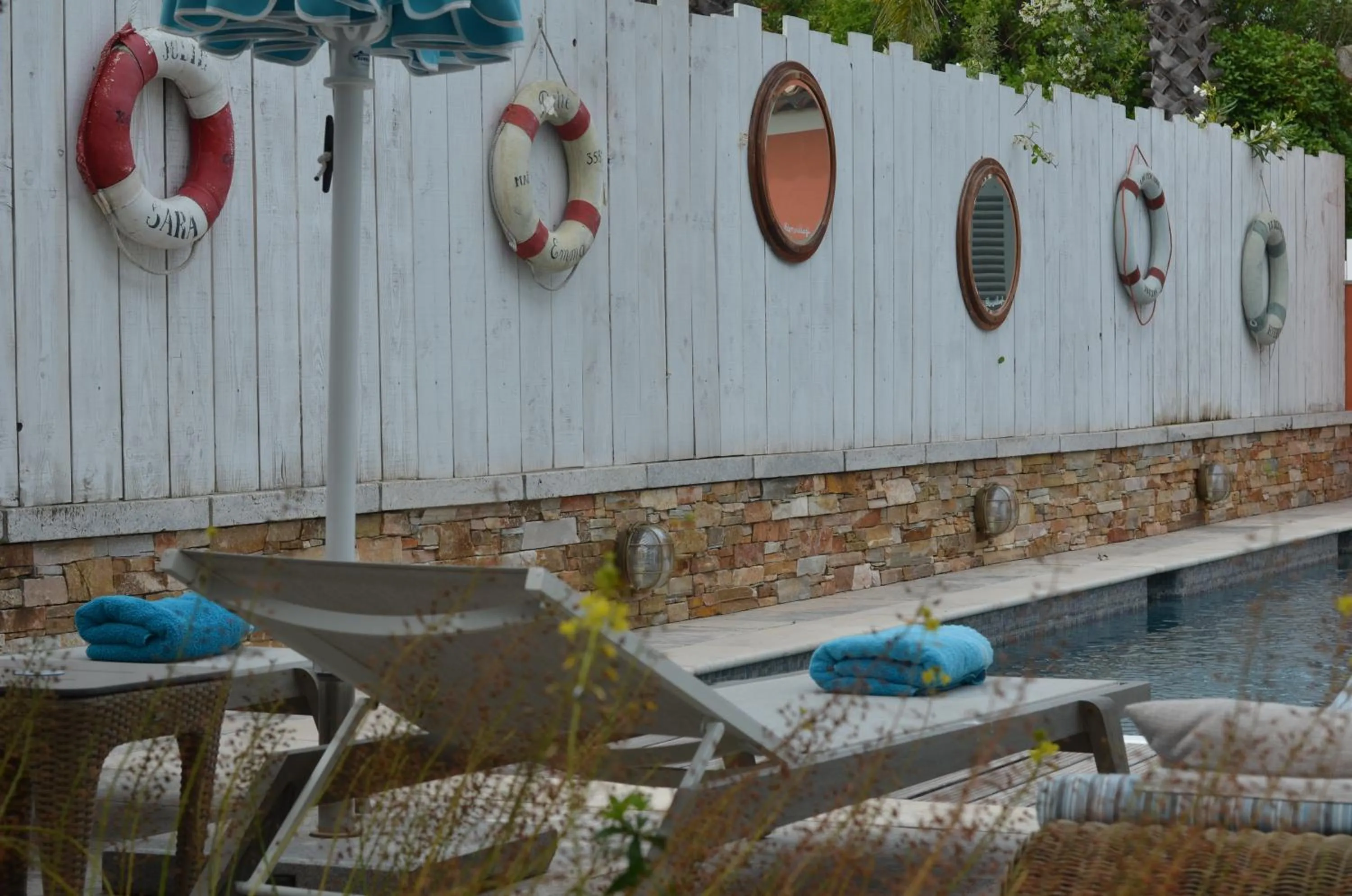 Swimming pool in Le Mouillage