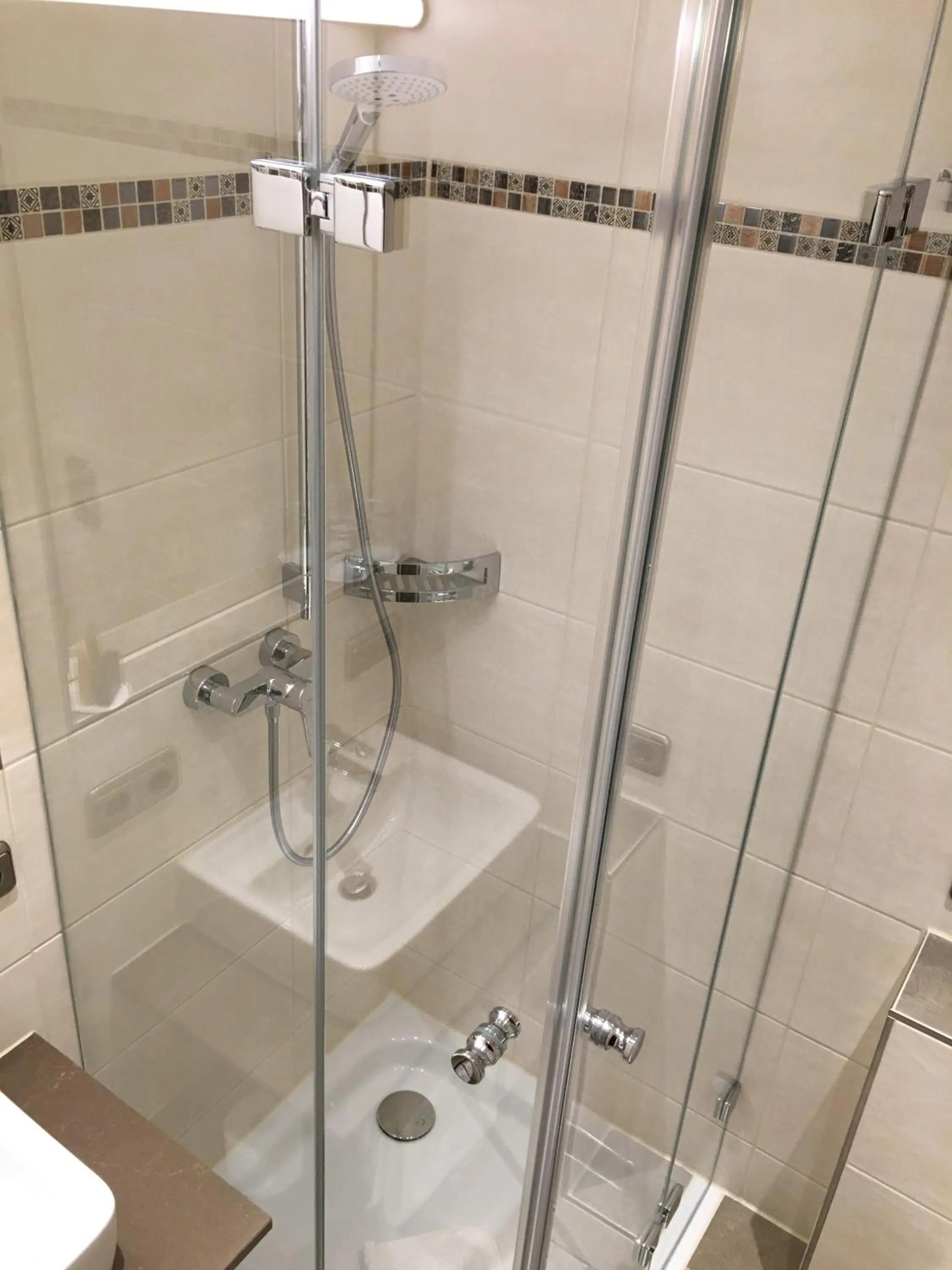 Bathroom in Parkhotel Leiser