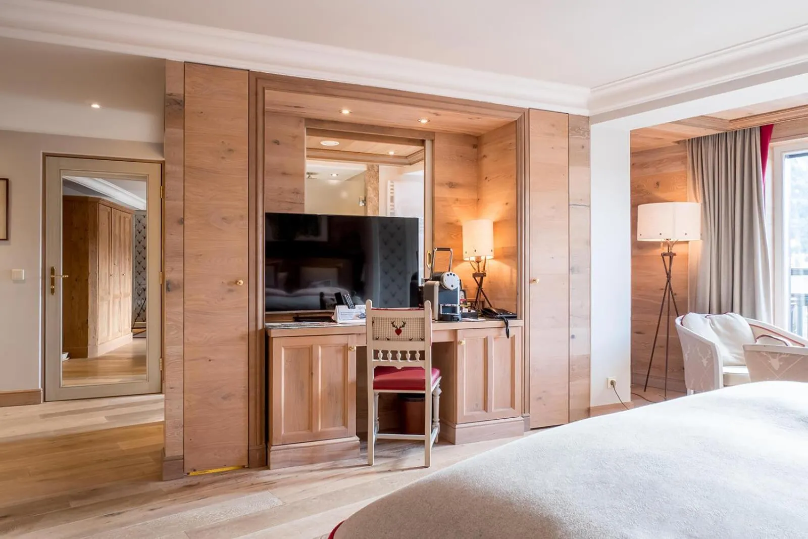 Photo of the whole room, Bed in Alpin Resort Sacher