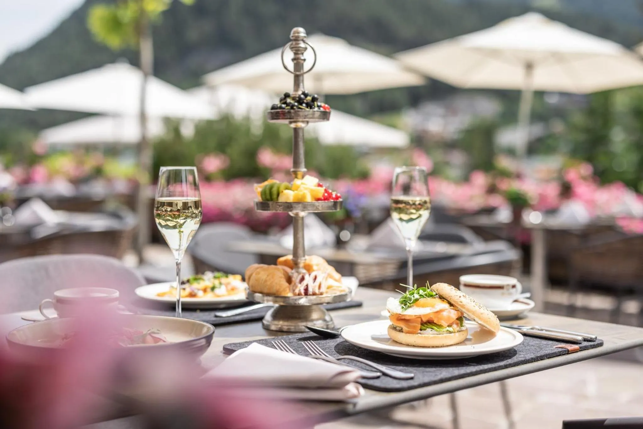 Breakfast in Alpin Resort Sacher