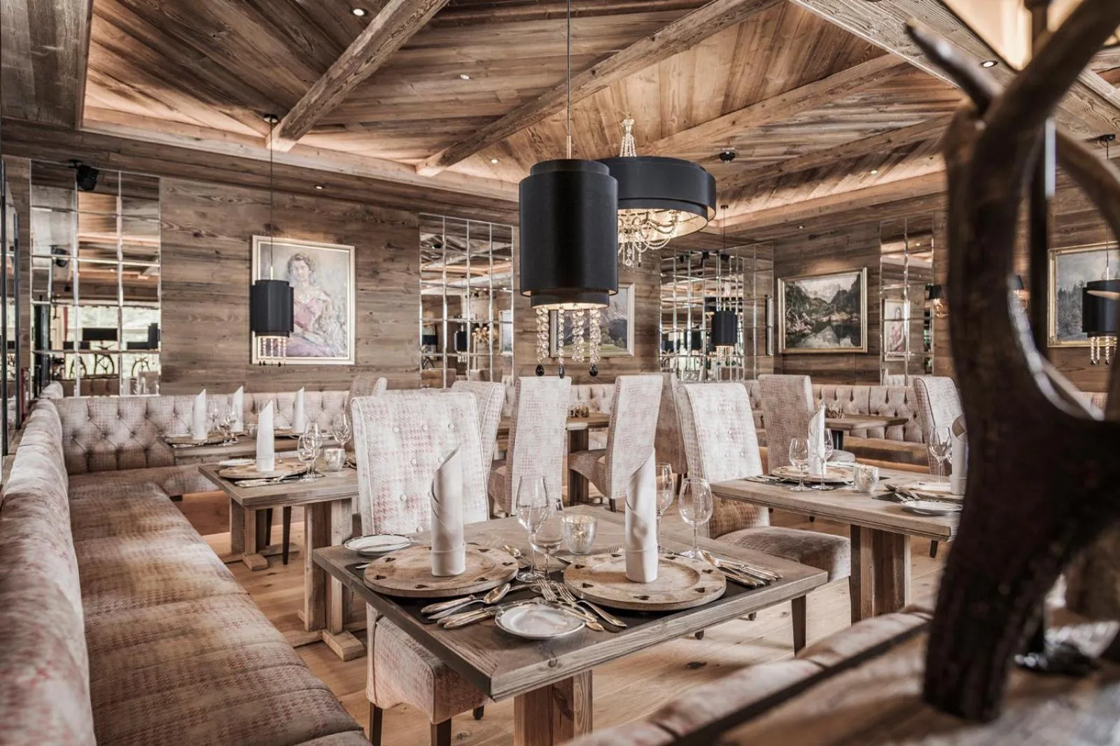 Restaurant/places to eat in Alpin Resort Sacher