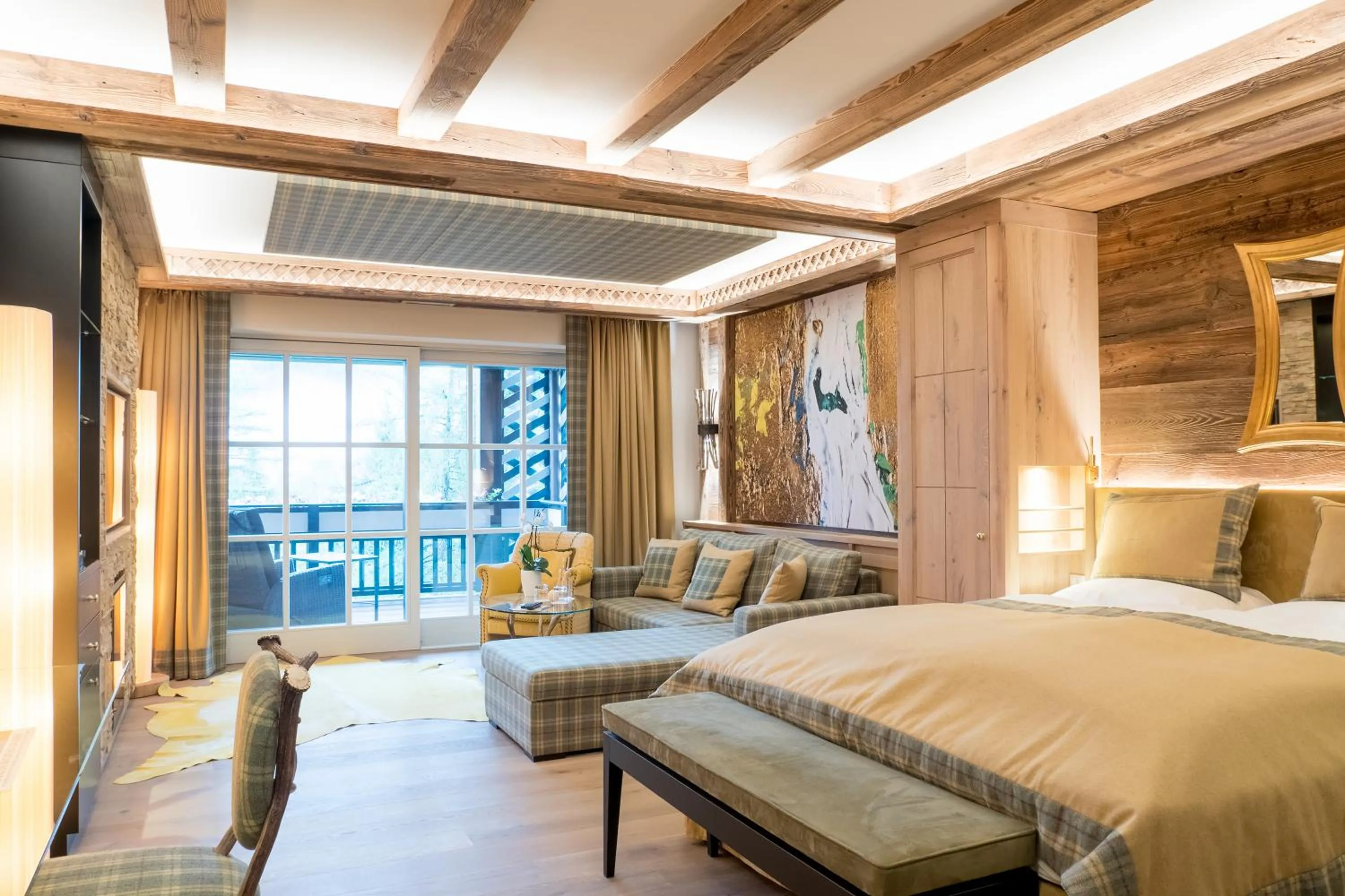 Balcony/Terrace, Bed in Alpin Resort Sacher